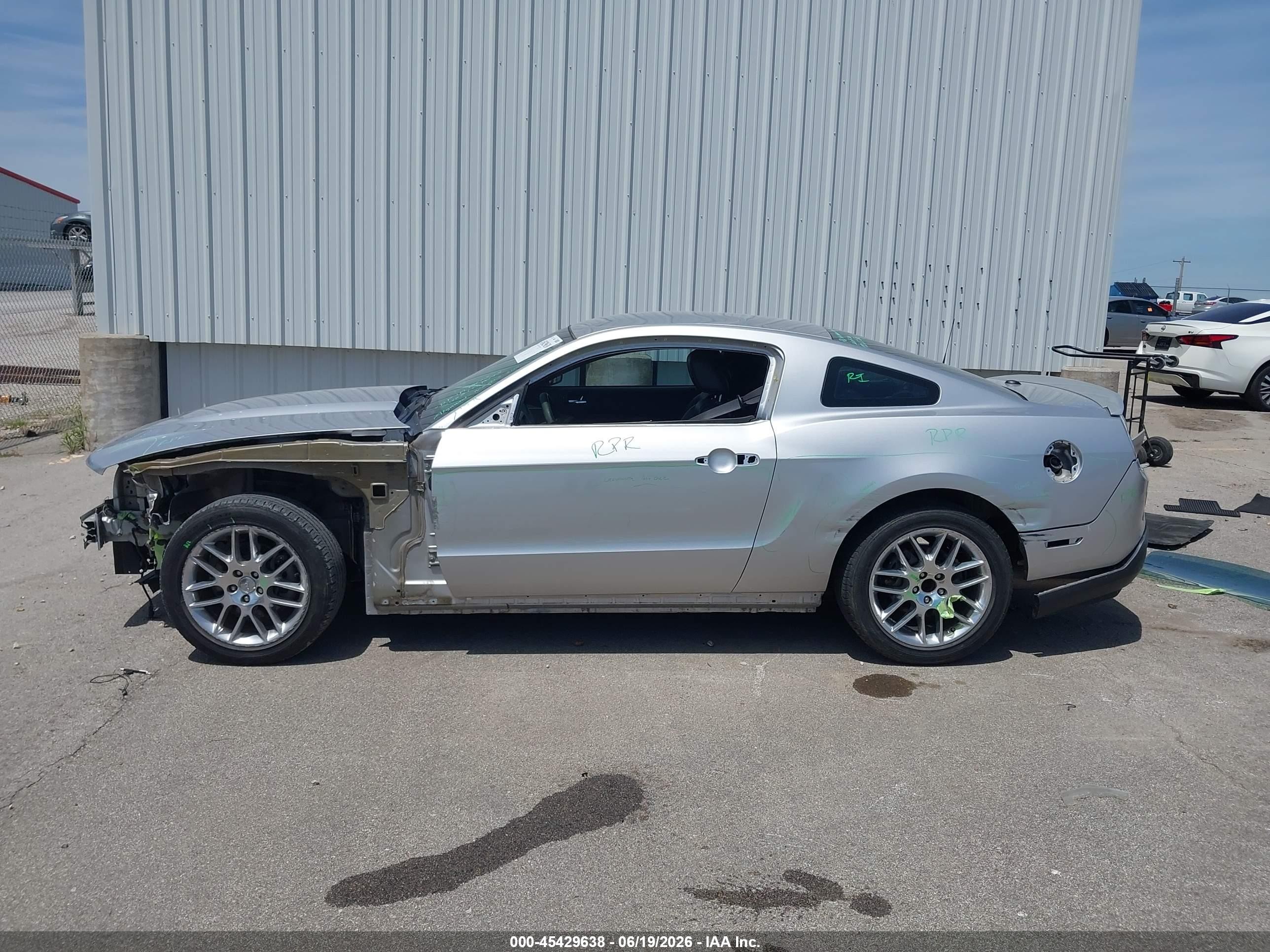 2012 Ford Mustang V6/v6 Premium Silver vin: 1ZVBP8AM9C5221721