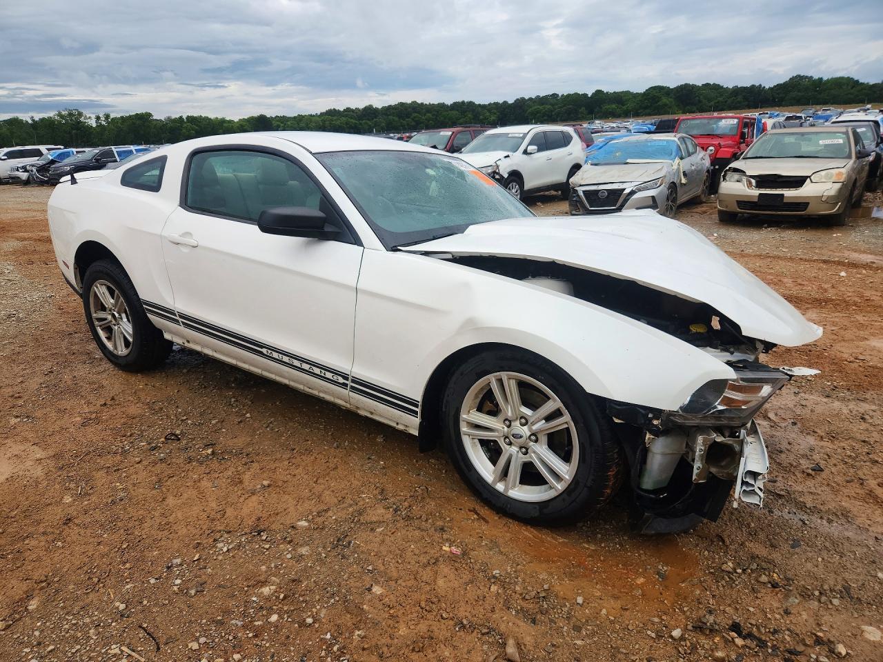2012 Ford Mustang White vin: 1ZVBP8AM9C5271499