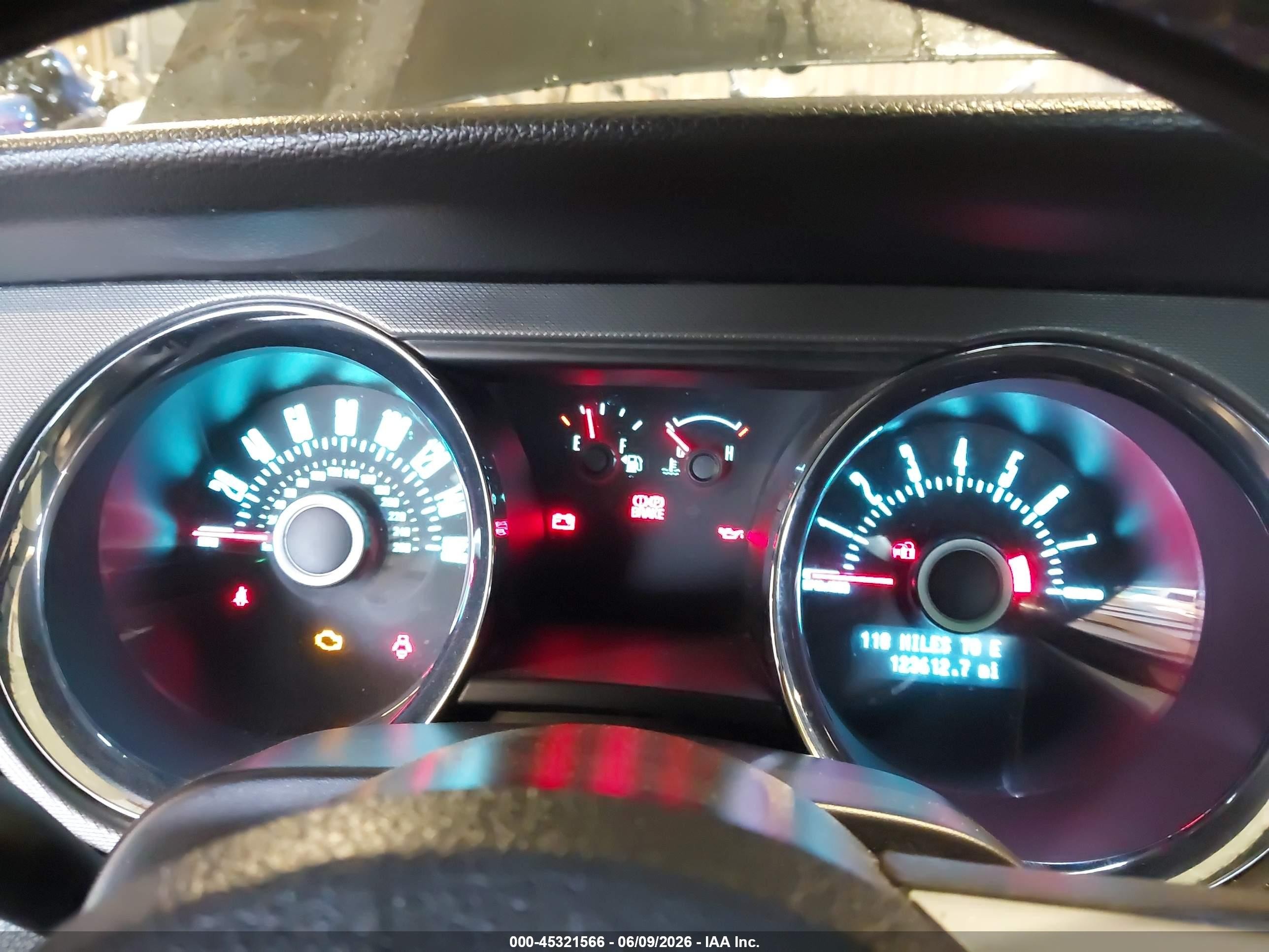 2013 Ford Mustang V6 Черный vin: 1ZVBP8AM9D5213250