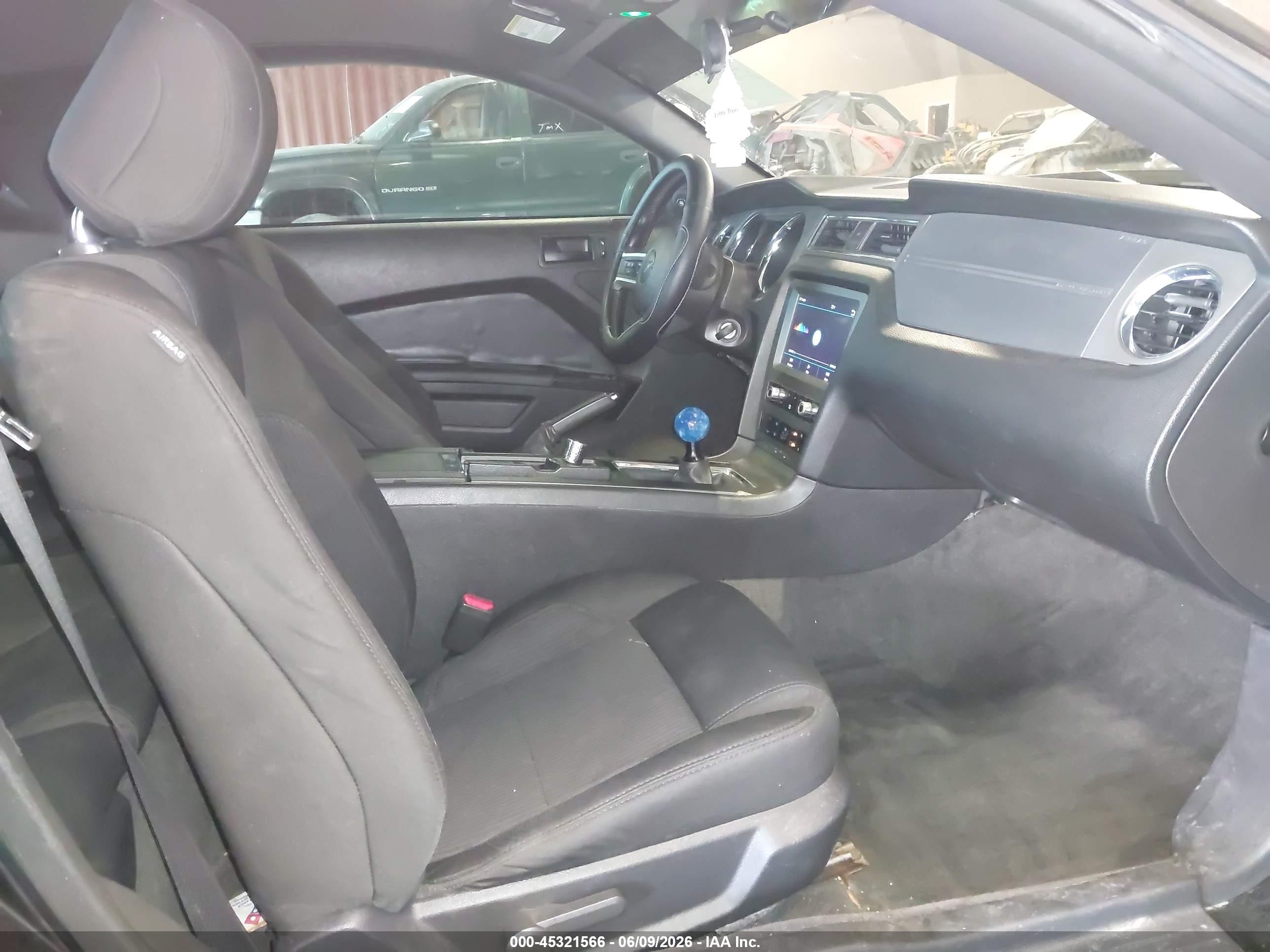 2013 Ford Mustang V6 Черный vin: 1ZVBP8AM9D5213250