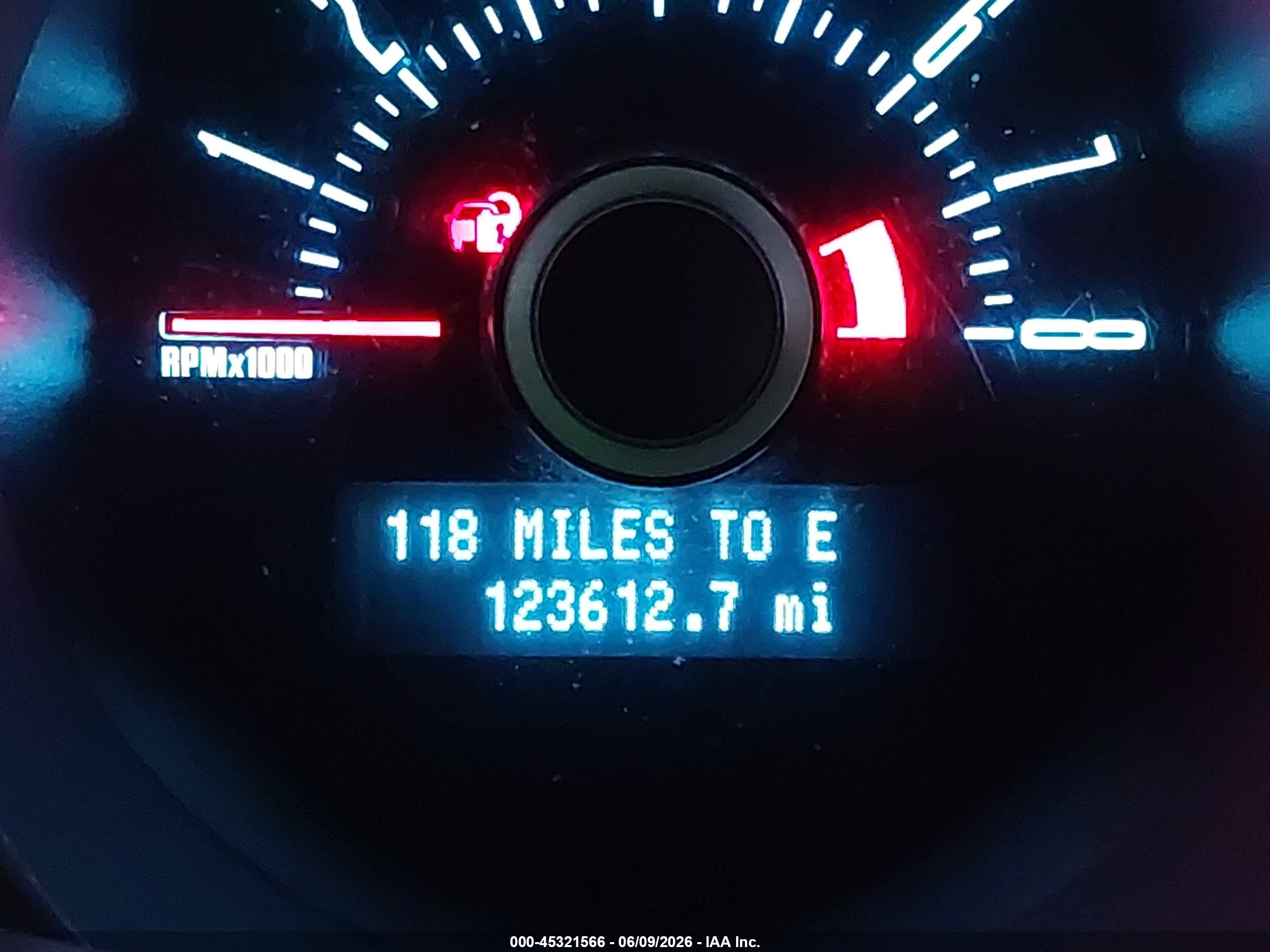 2013 Ford Mustang V6 Черный vin: 1ZVBP8AM9D5213250