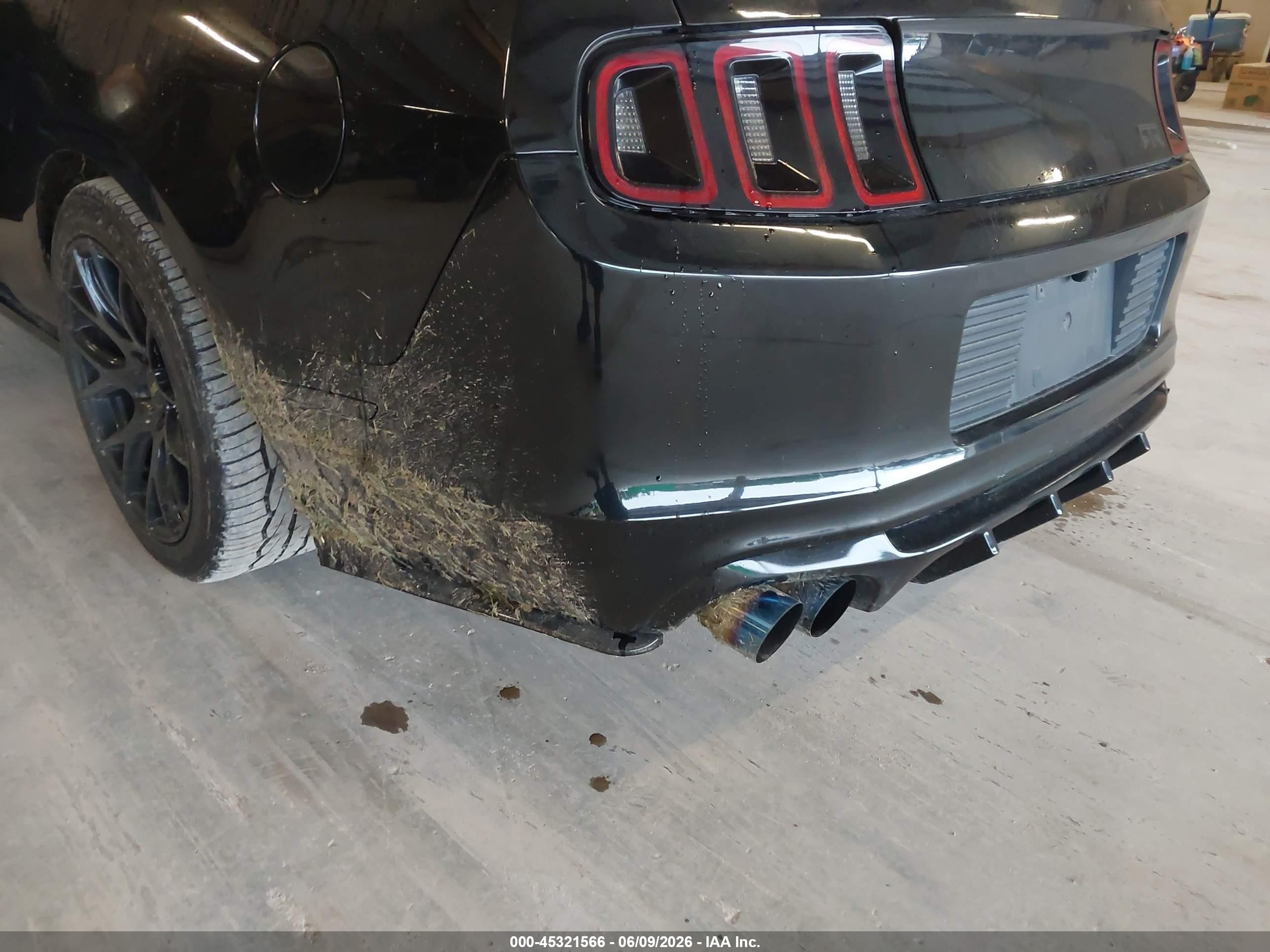 2013 Ford Mustang V6 Черный vin: 1ZVBP8AM9D5213250