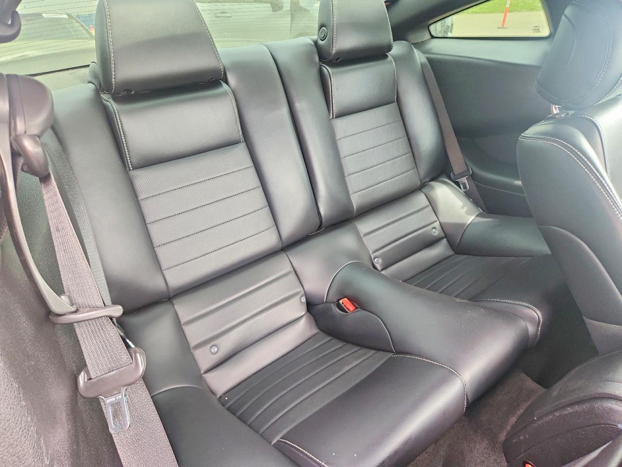 2013 Ford Mustang Black vin: 1ZVBP8AM9D5214804