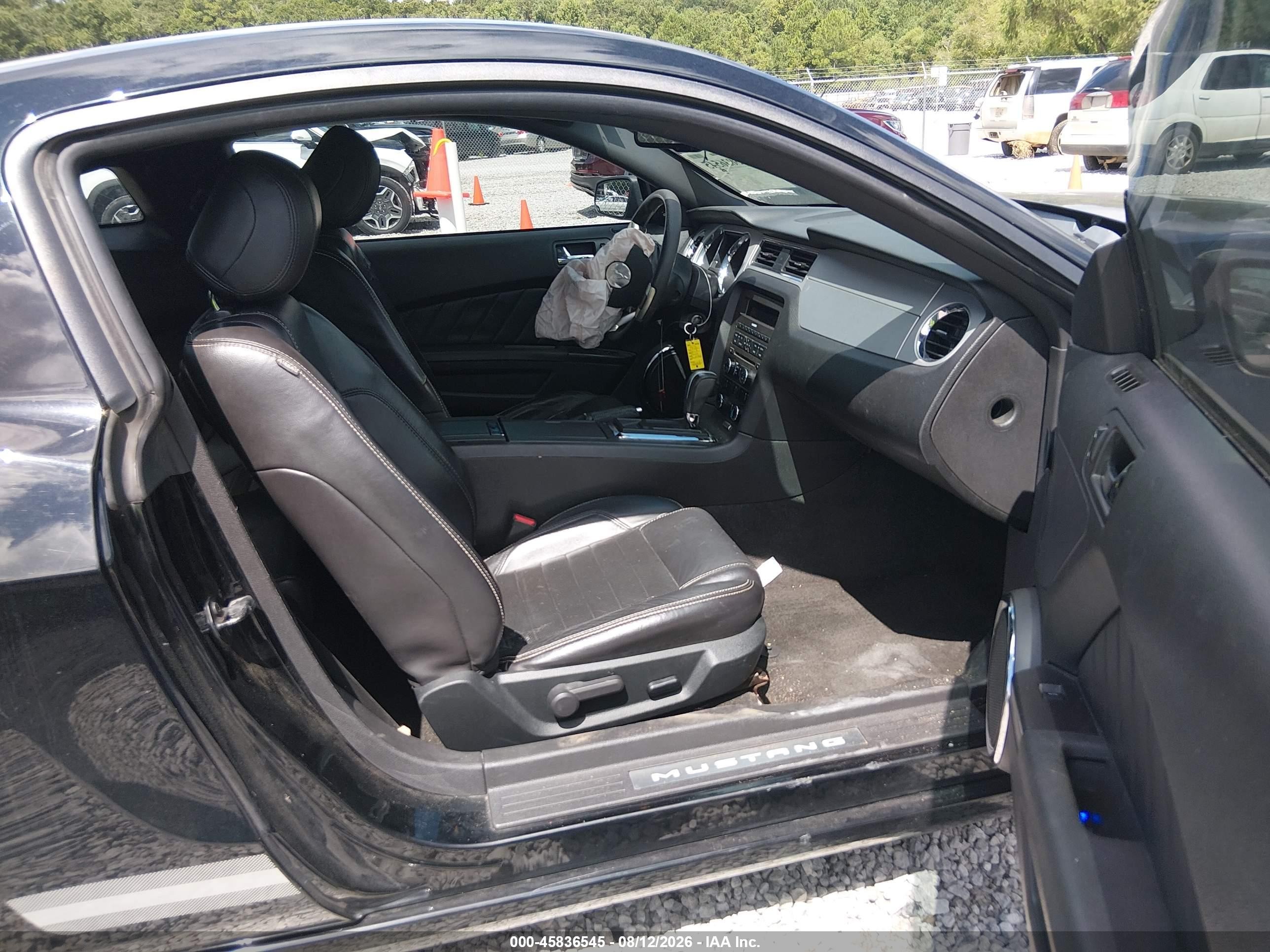 2013 Ford Mustang V6 Premium Black vin: 1ZVBP8AM9D5249472