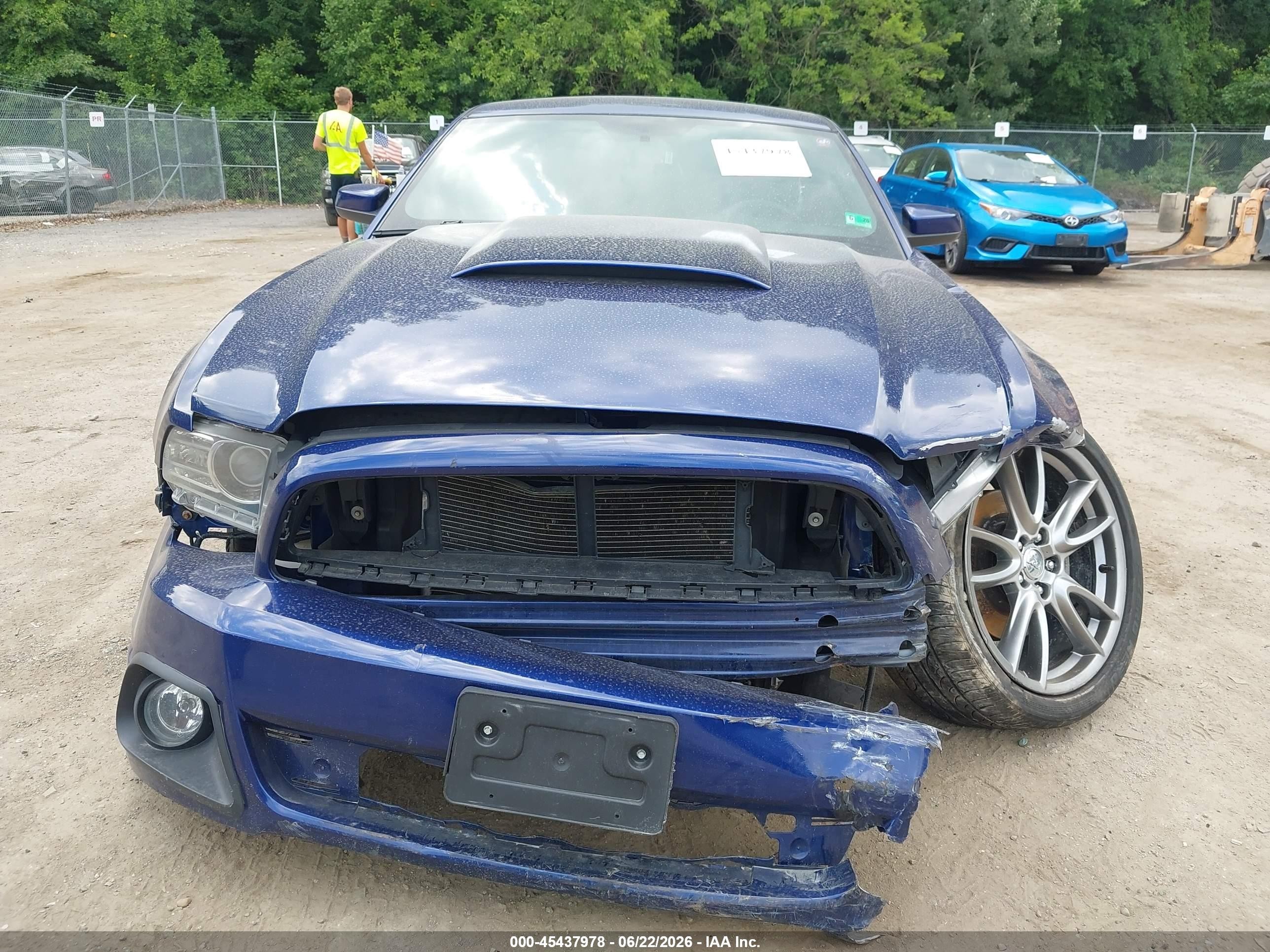2013 Ford Mustang V6 Premium Blue vin: 1ZVBP8AM9D5255661