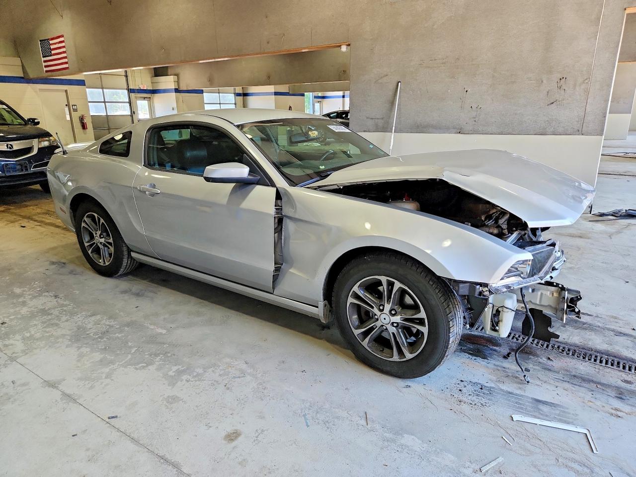 2013 Ford Mustang Silver vin: 1ZVBP8AM9D5260536