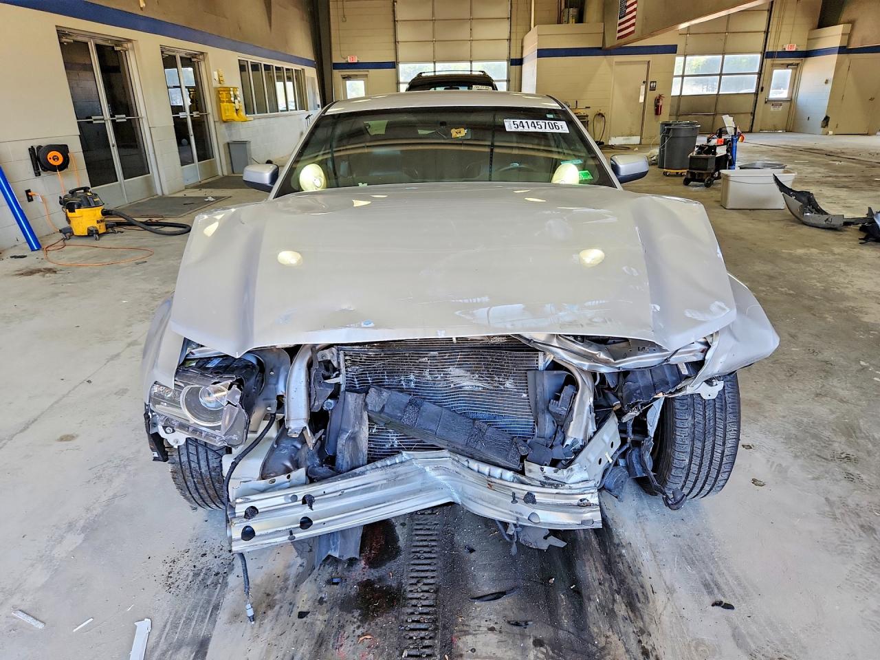 2013 Ford Mustang Silver vin: 1ZVBP8AM9D5260536