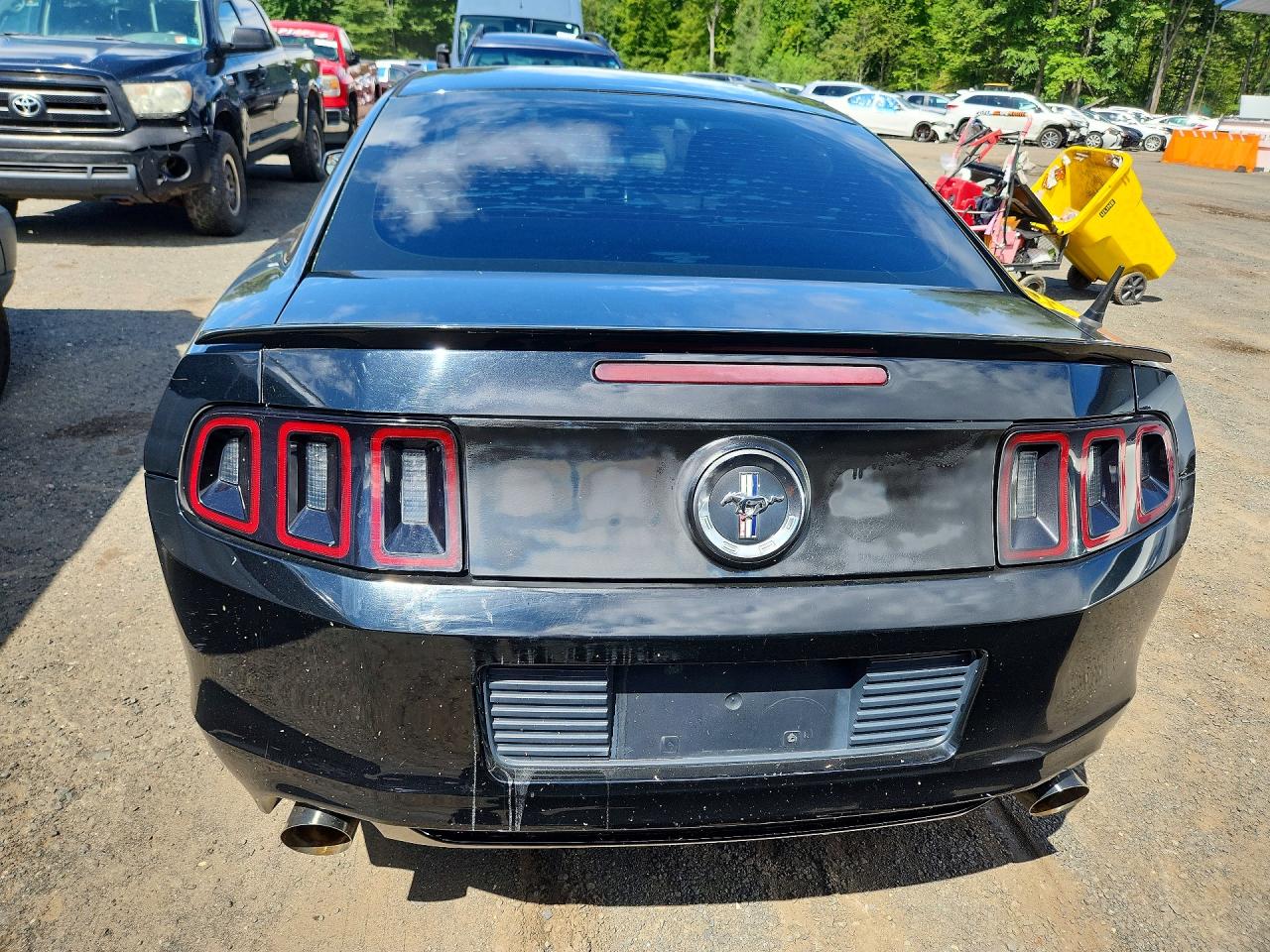 2013 Ford Mustang Black vin: 1ZVBP8AM9D5277577