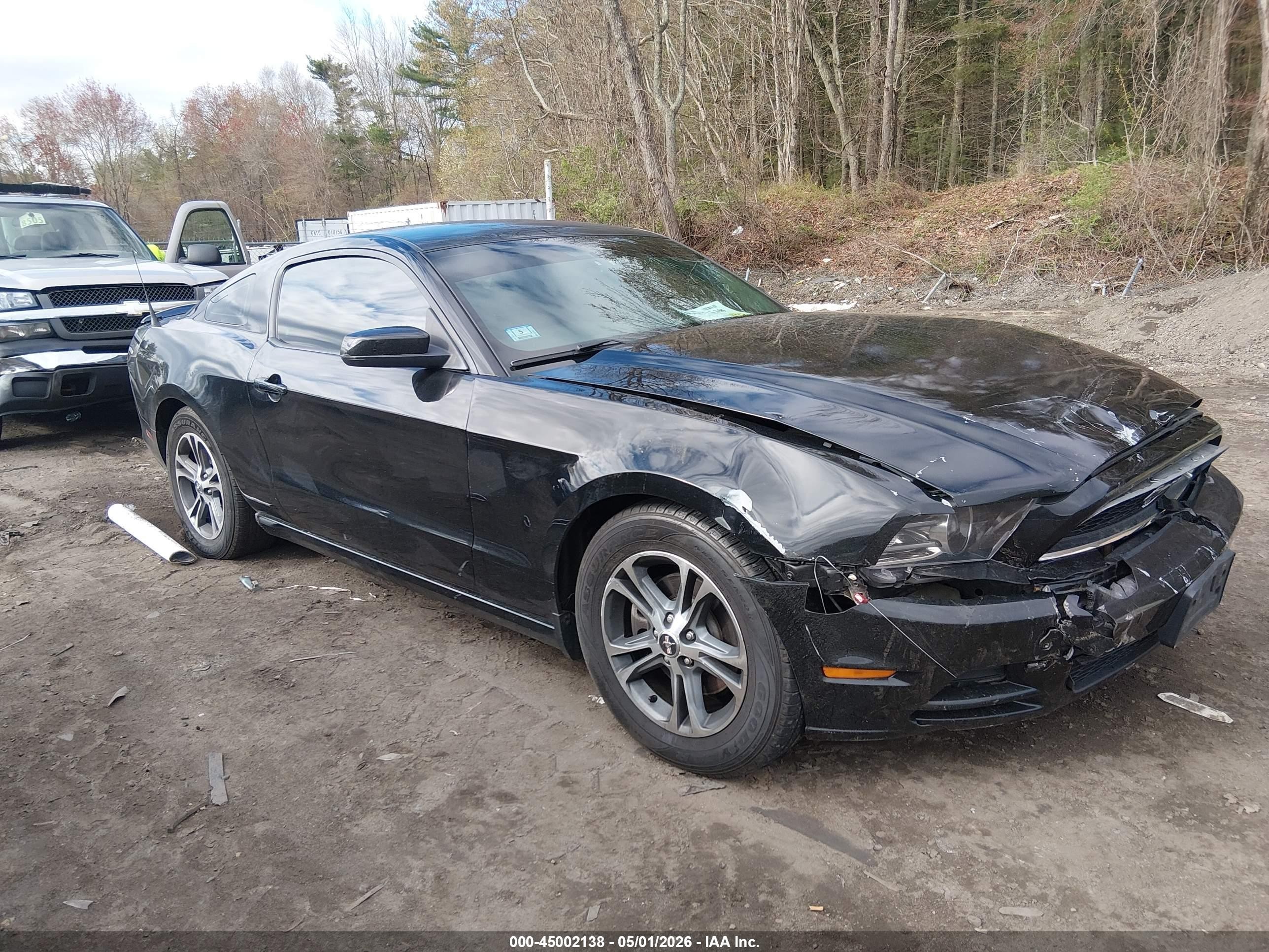 2014 Ford Mustang V6 Premium Black vin: 1ZVBP8AM9E5202363