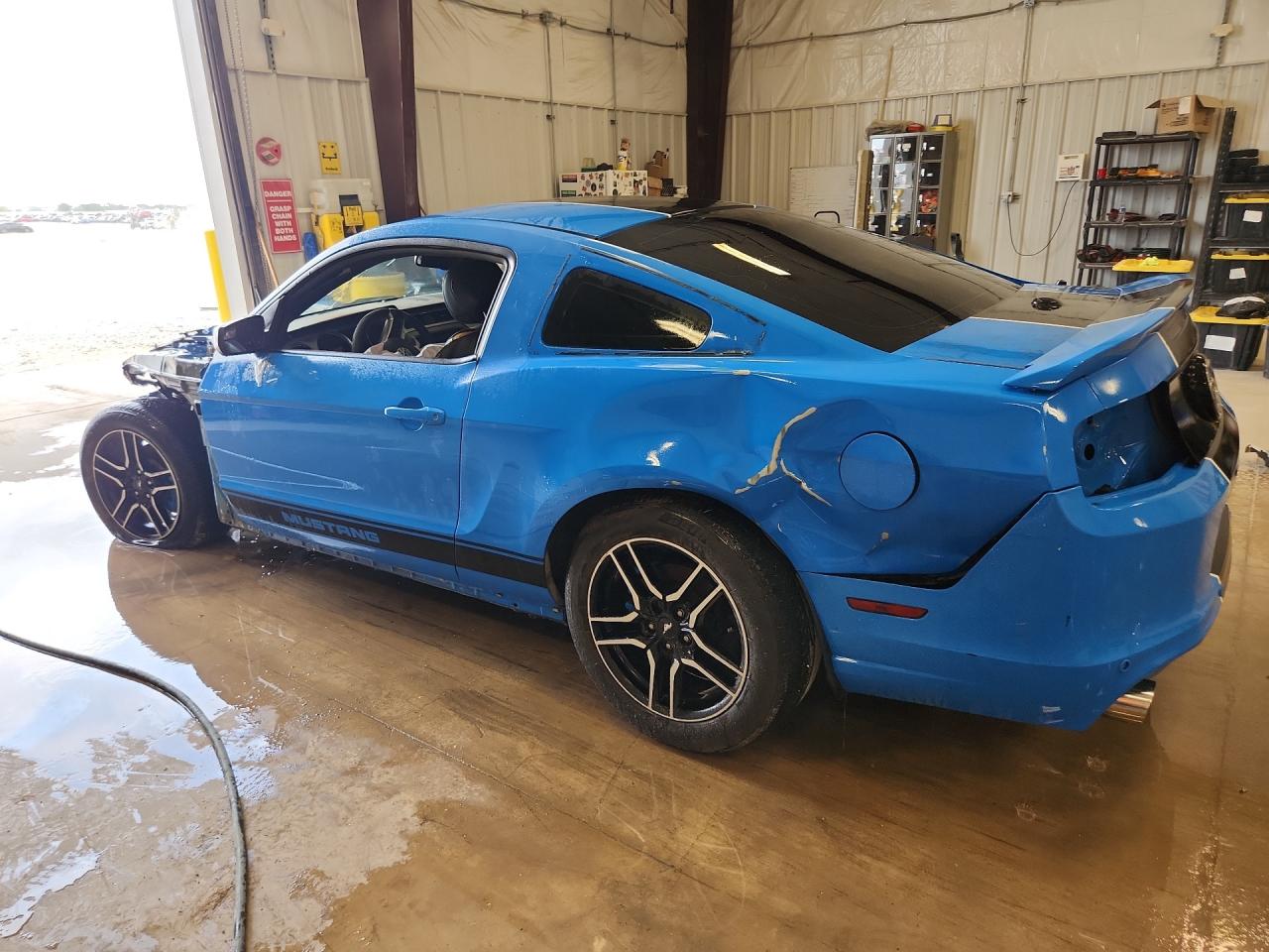 2014 Ford Mustang Blue vin: 1ZVBP8AM9E5237601 Damage: Left Rocker Panel Molding, Missing, Replacement Required
