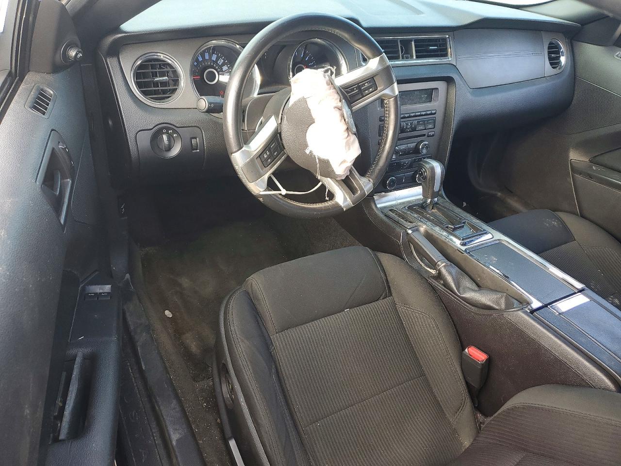 2014 Ford Mustang Черный vin: 1ZVBP8AM9E5286443