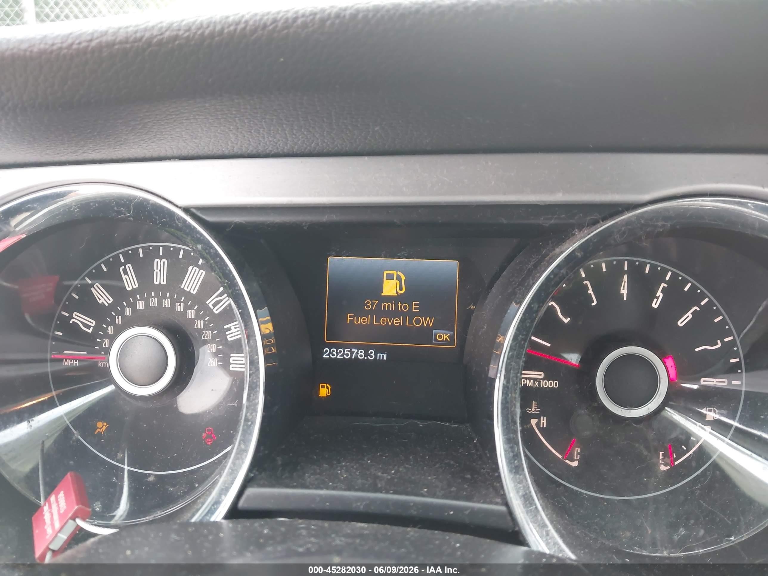 2014 Ford Mustang V6 Premium Gray vin: 1ZVBP8AM9E5300261