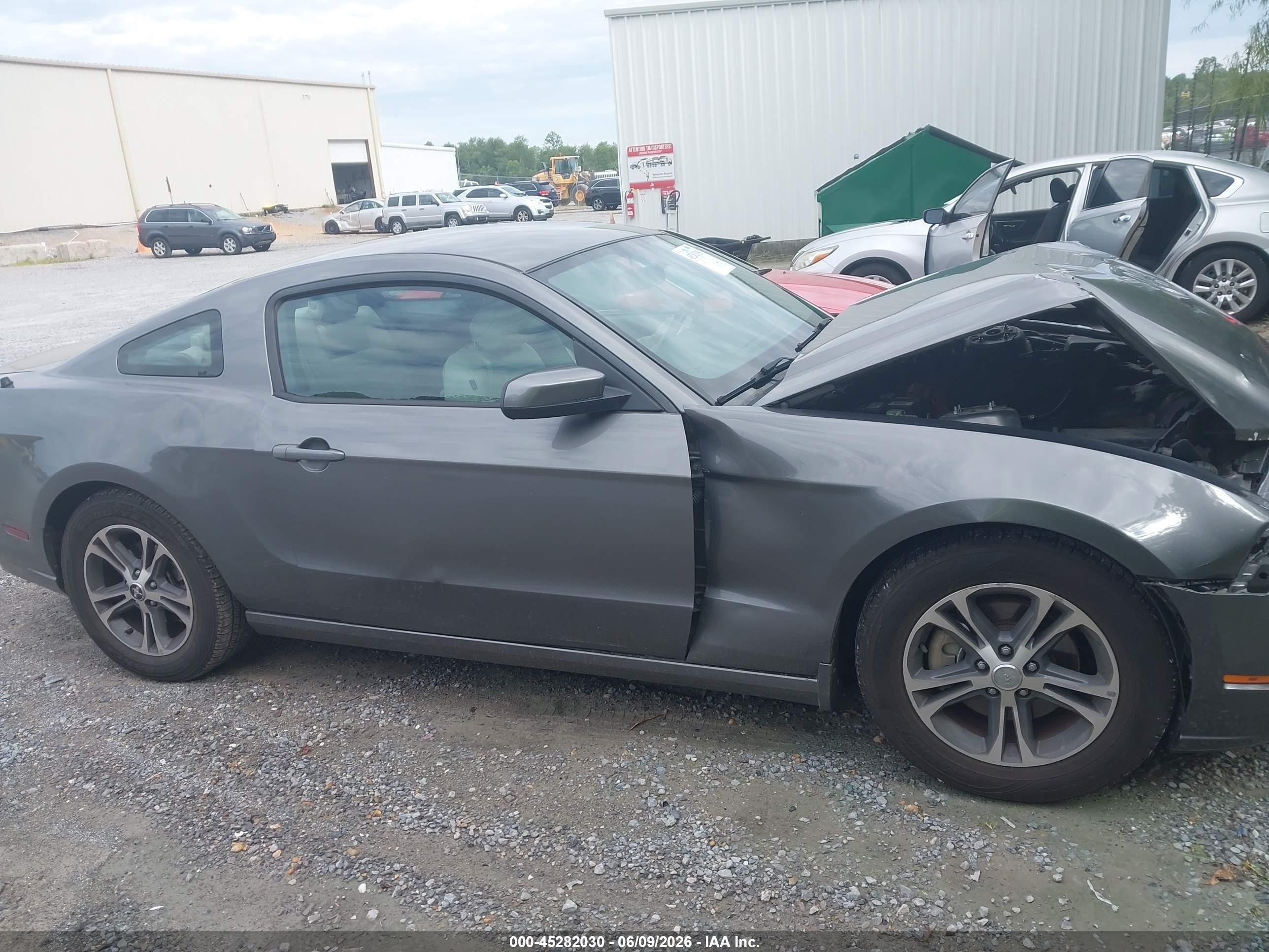 2014 Ford Mustang V6 Premium Gray vin: 1ZVBP8AM9E5300261