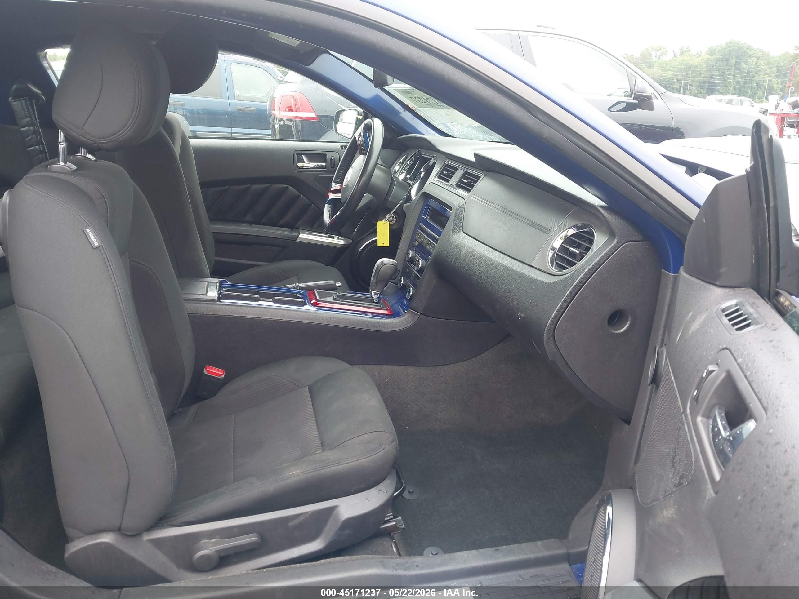 2014 Ford Mustang V6 Blue vin: 1ZVBP8AM9E5301362