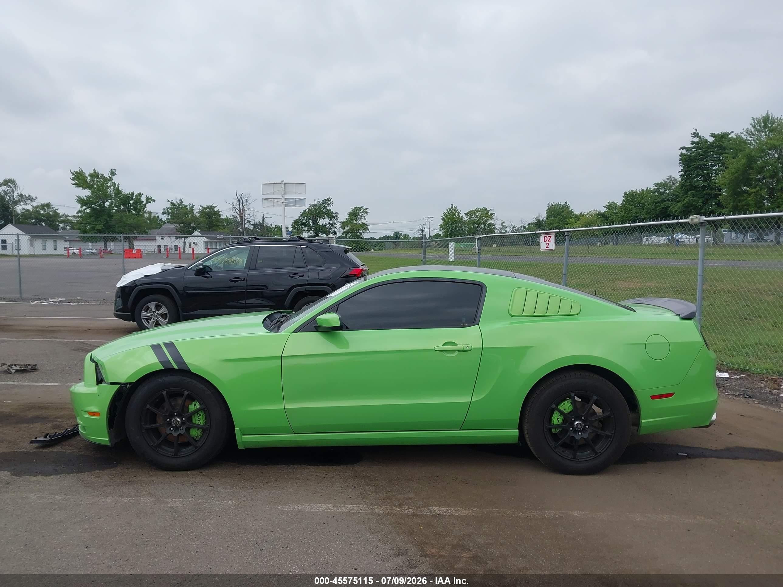 2014 Ford Mustang V6 Green vin: 1ZVBP8AM9E5318176