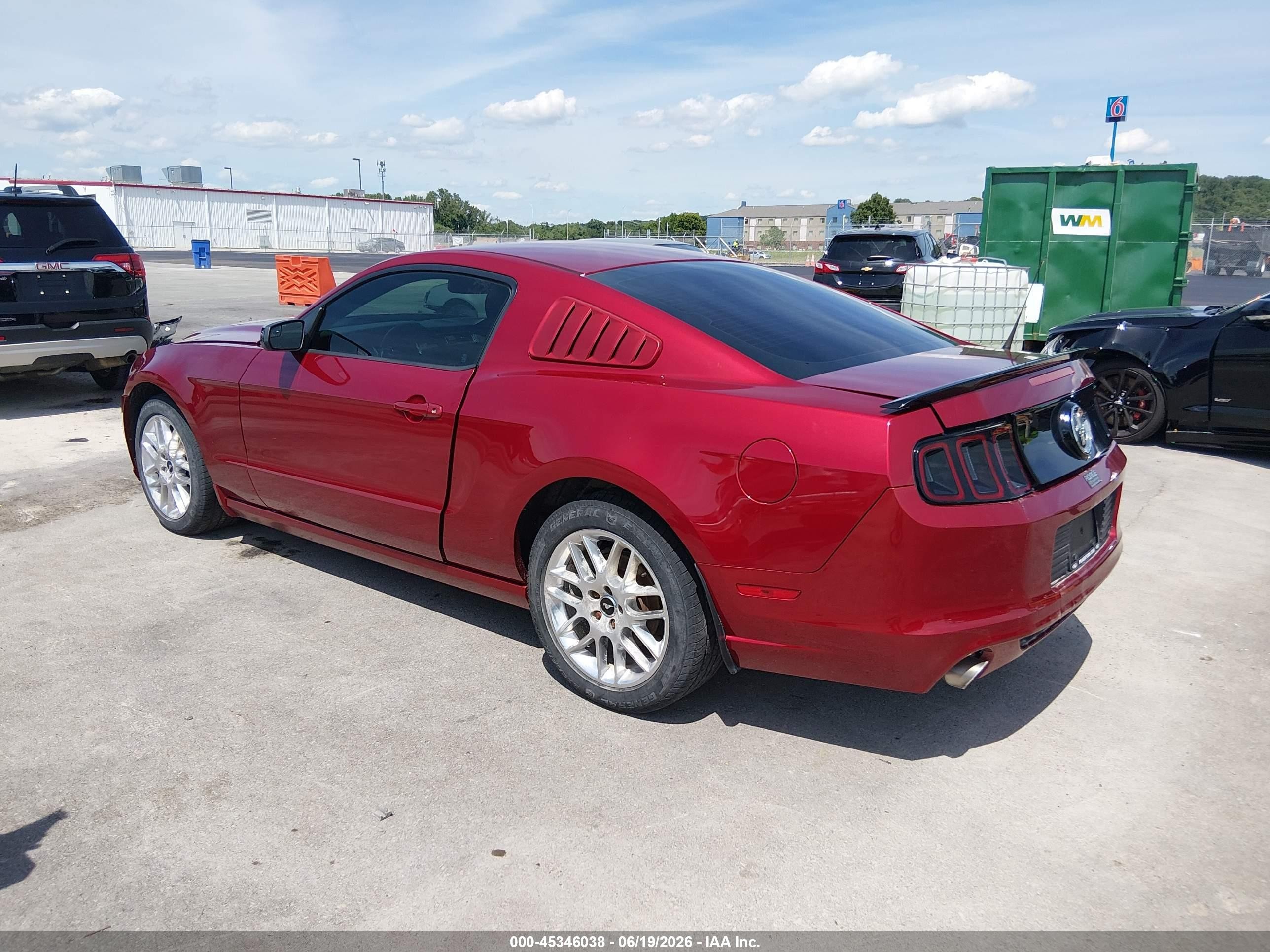 2014 Ford Mustang V6 Красный vin: 1ZVBP8AM9E5327234