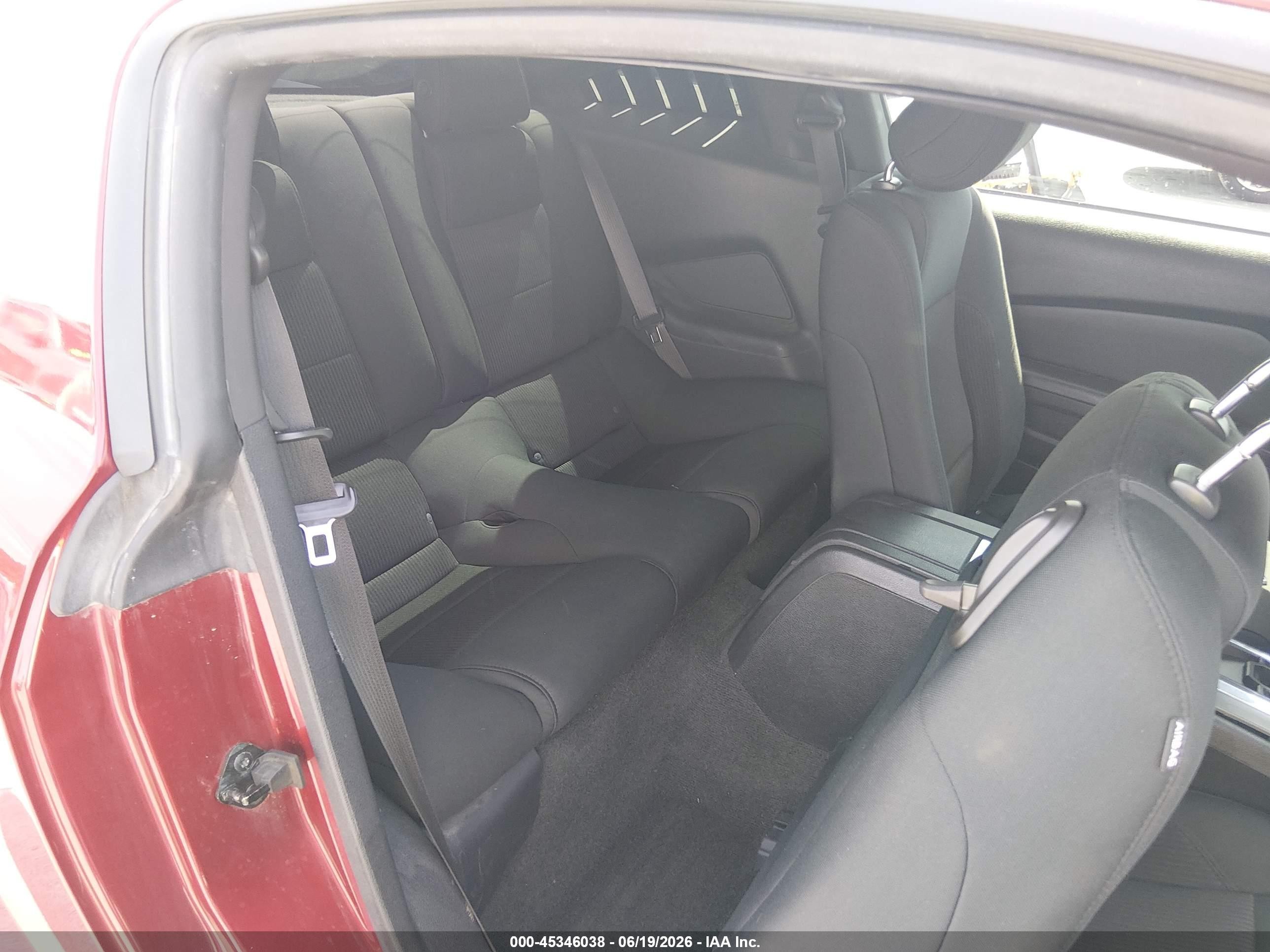 2014 Ford Mustang V6 Красный vin: 1ZVBP8AM9E5327234