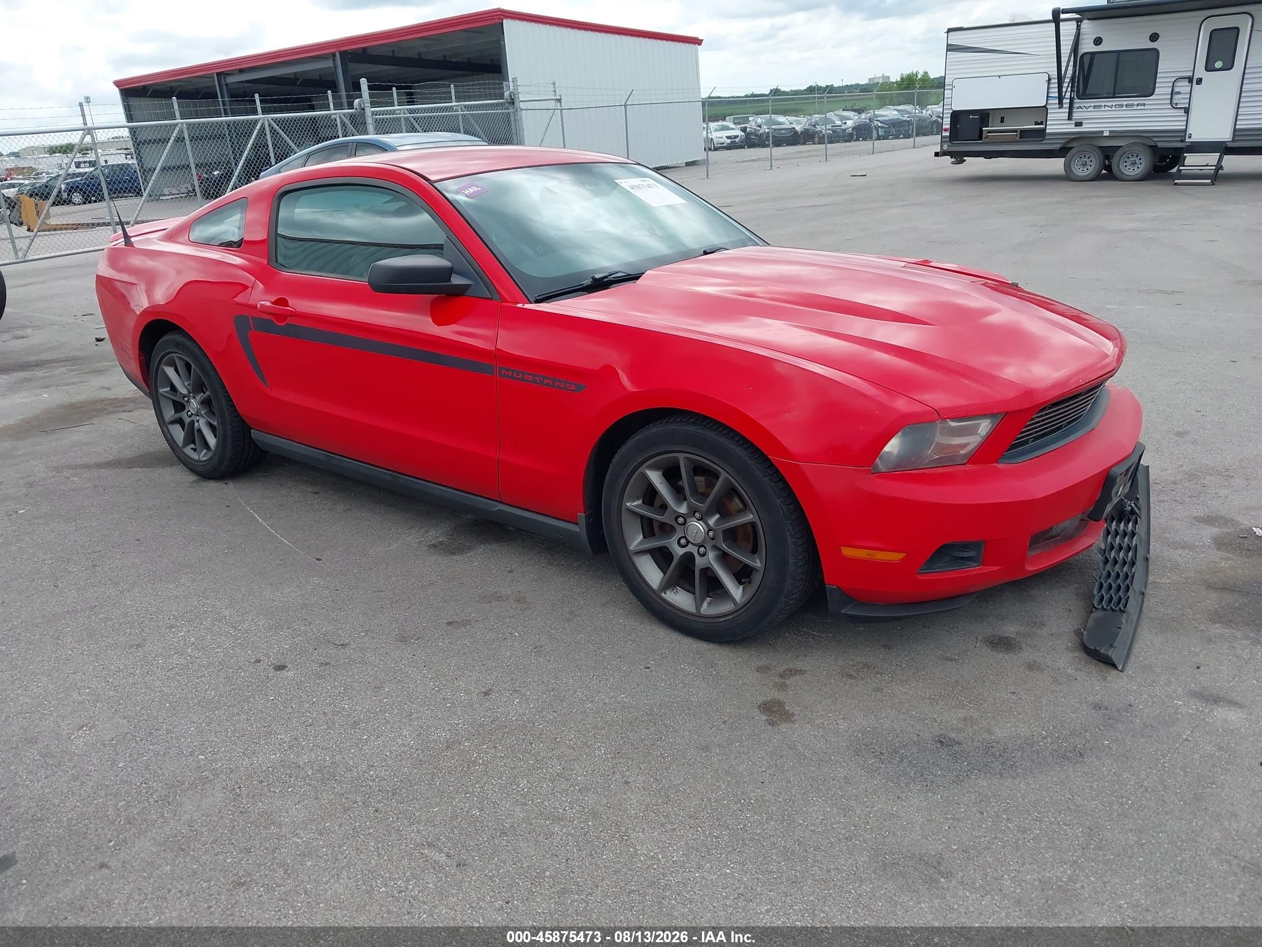 2011 Ford Mustang V6 Premium Красный vin: 1ZVBP8AMXB5136384