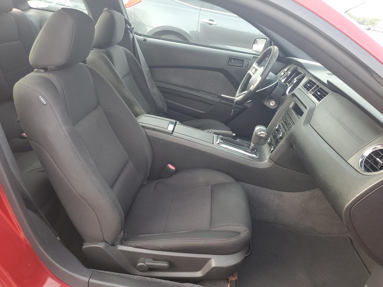 2011 Ford Mustang Red vin: 1ZVBP8AMXB5156960