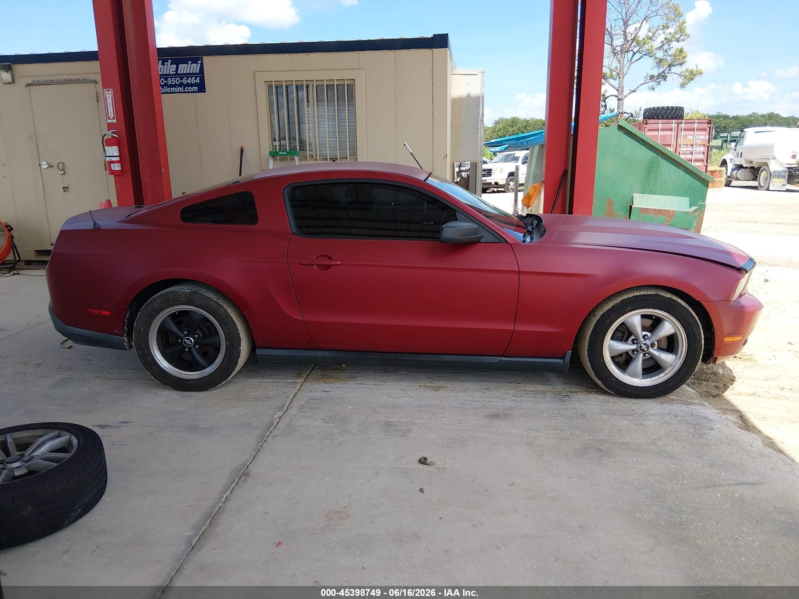 2011 Ford Mustang V6 Premium Red vin: 1ZVBP8AMXB5166002