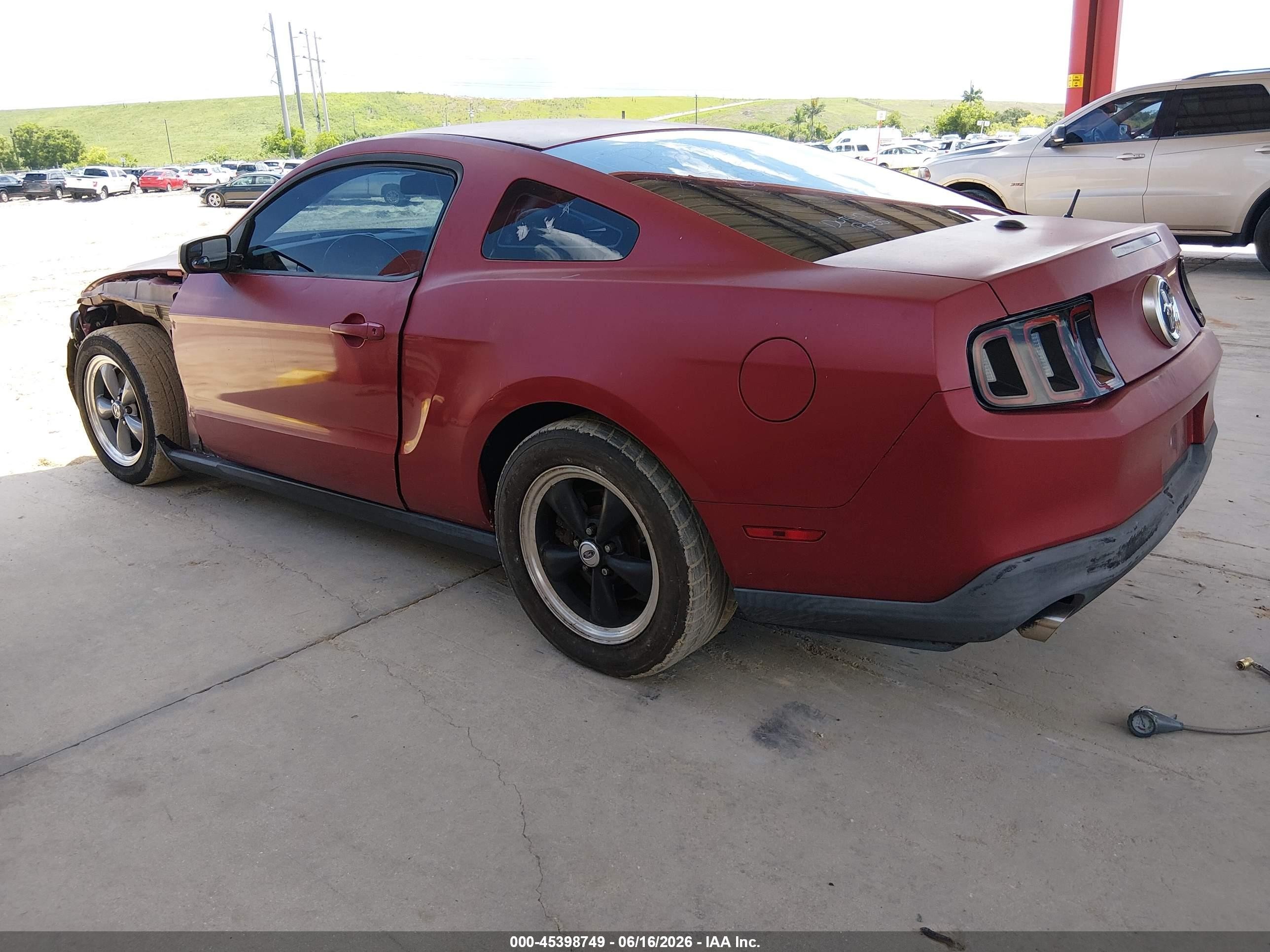 2011 Ford Mustang V6 Premium Red vin: 1ZVBP8AMXB5166002