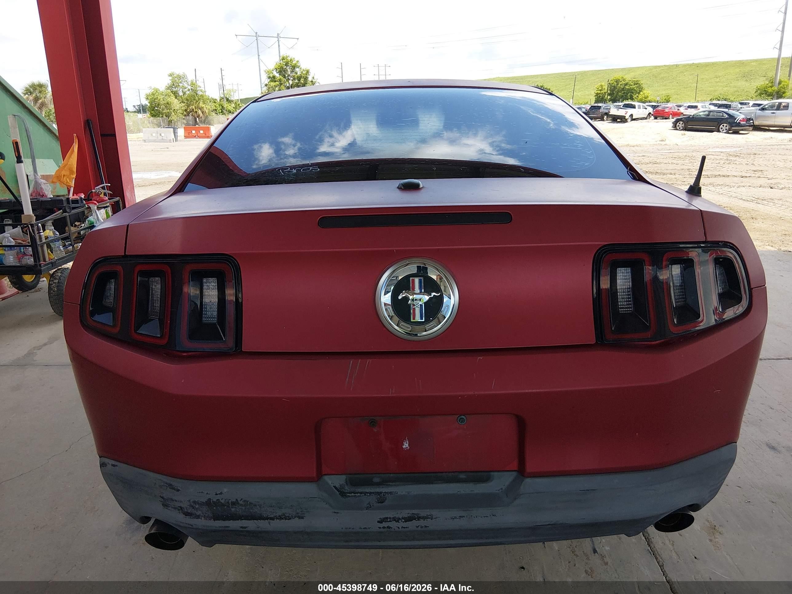 2011 Ford Mustang V6 Premium Red vin: 1ZVBP8AMXB5166002