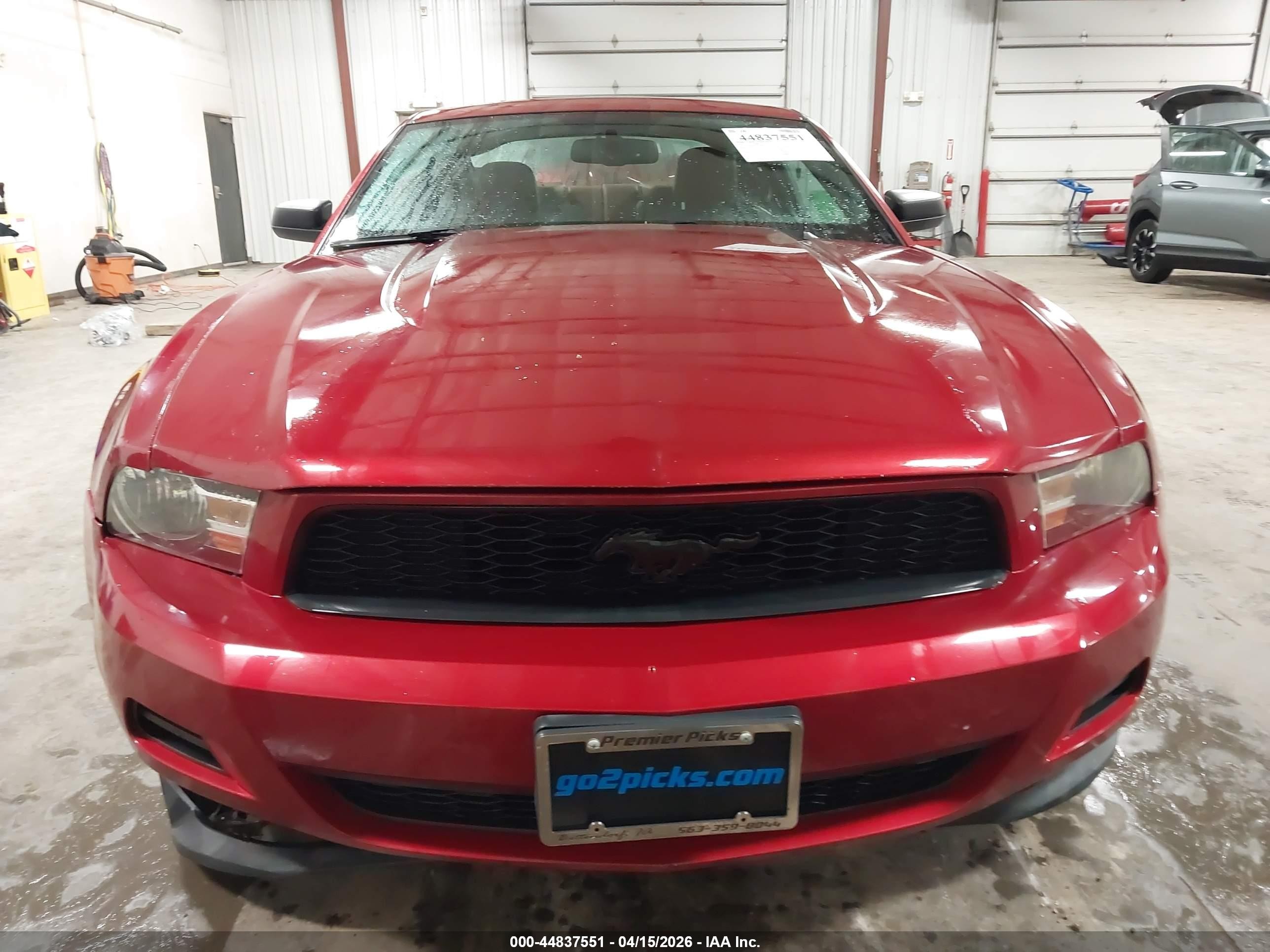 2012 Ford Mustang V6 Premium Red vin: 1ZVBP8AMXC5210856