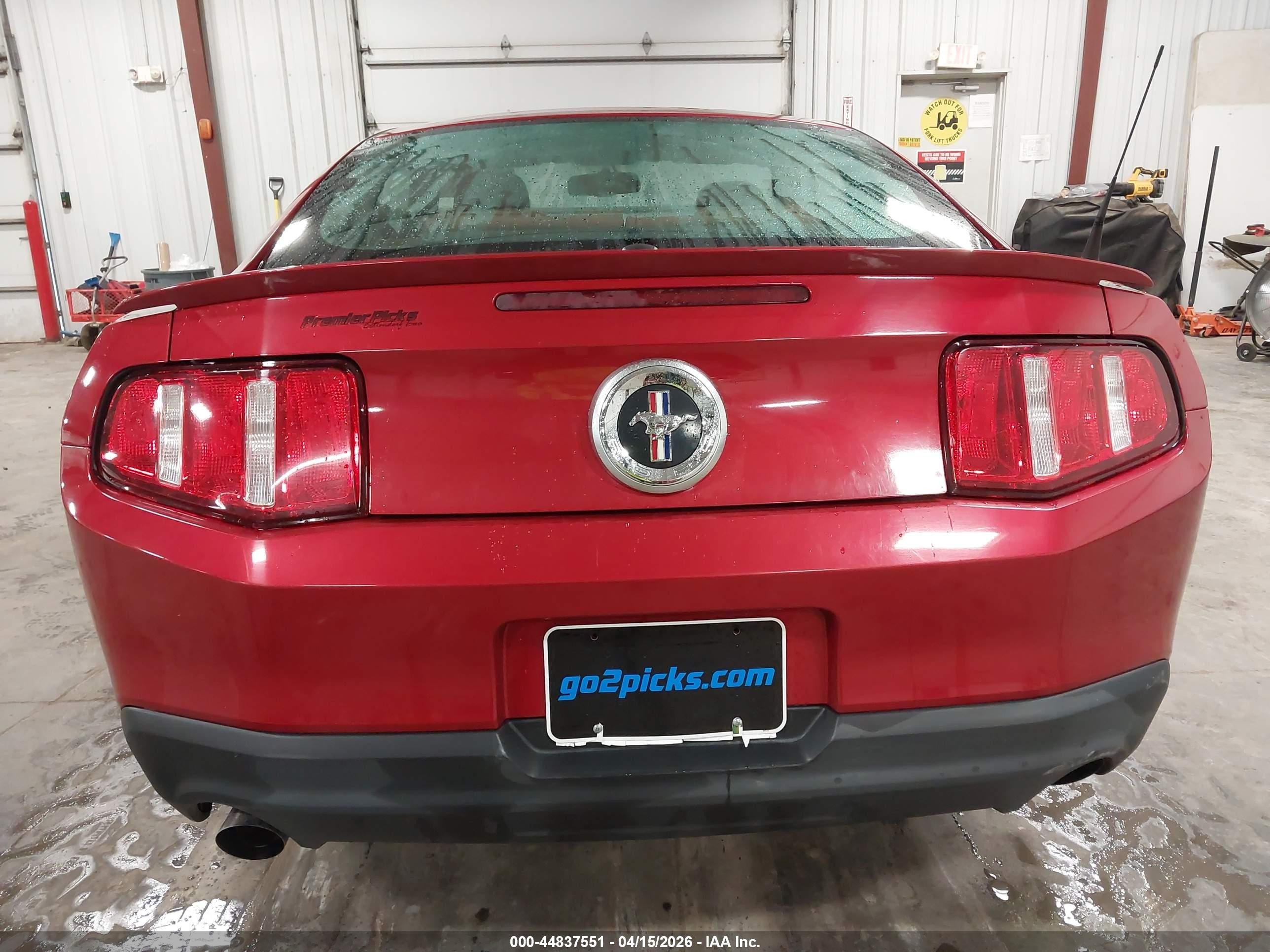 2012 Ford Mustang V6 Premium Red vin: 1ZVBP8AMXC5210856