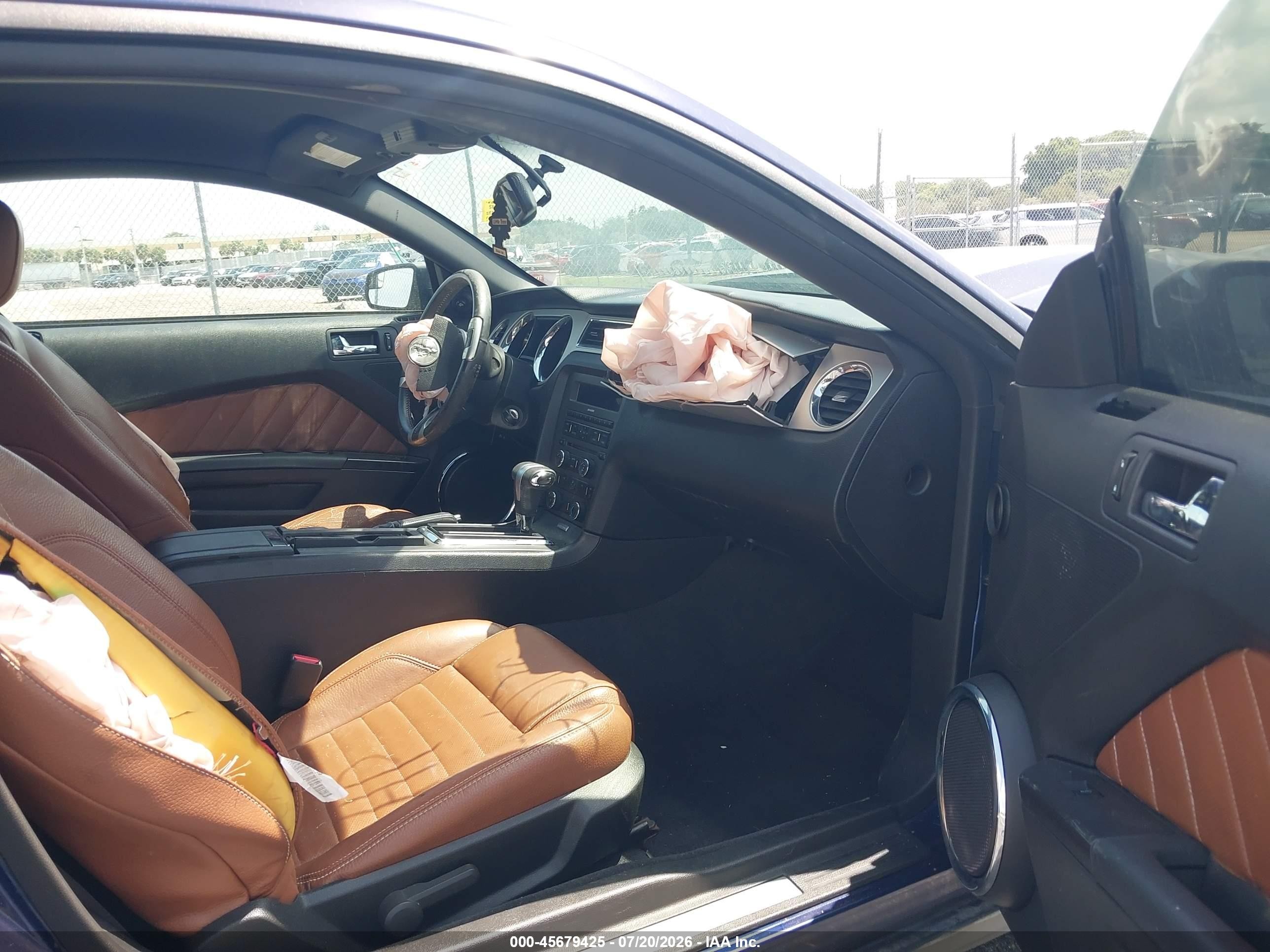 2012 Ford Mustang V6 Premium Синий vin: 1ZVBP8AMXC5231710
