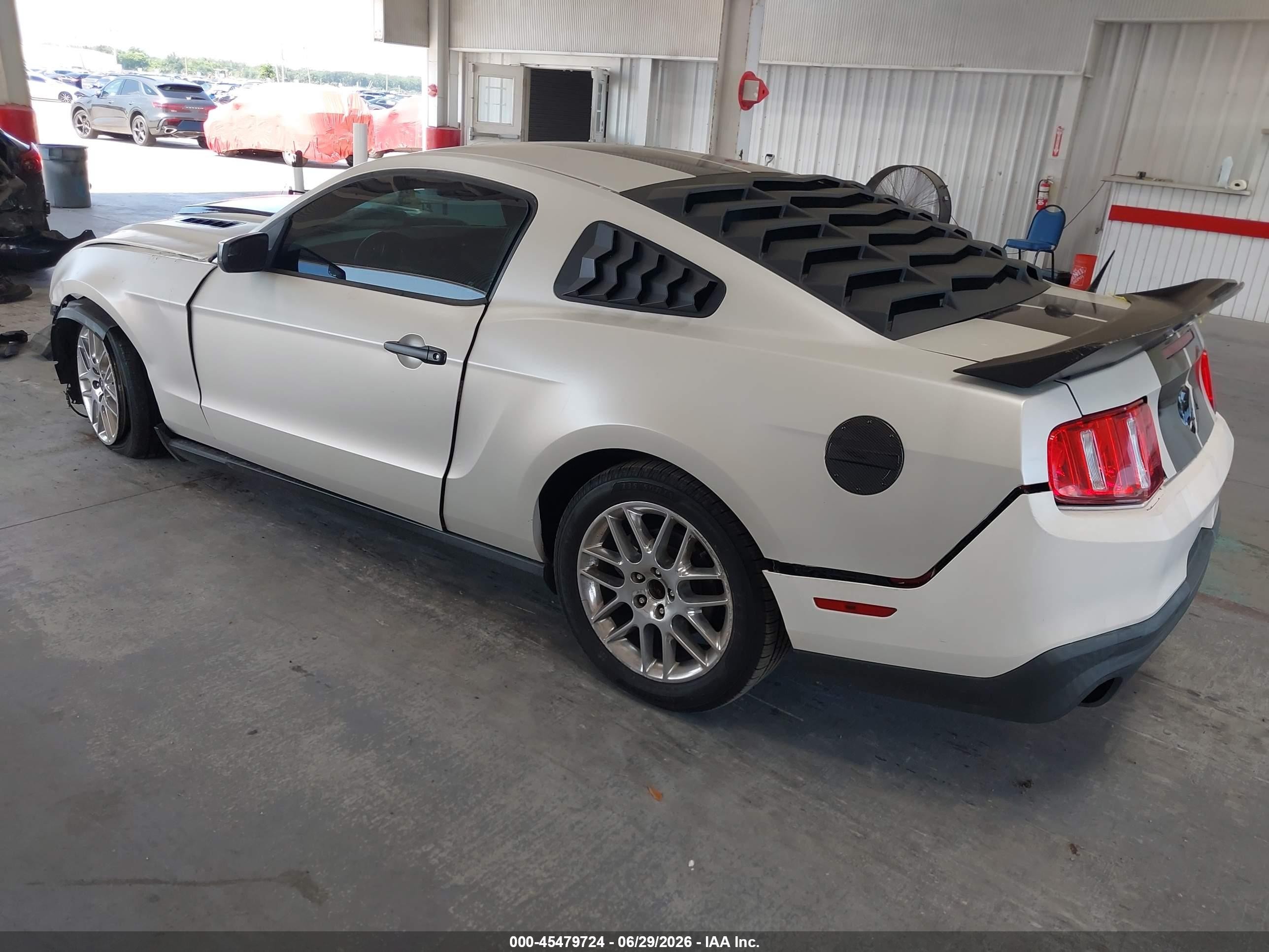2012 Ford Mustang V6/v6 Premium White vin: 1ZVBP8AMXC5233005