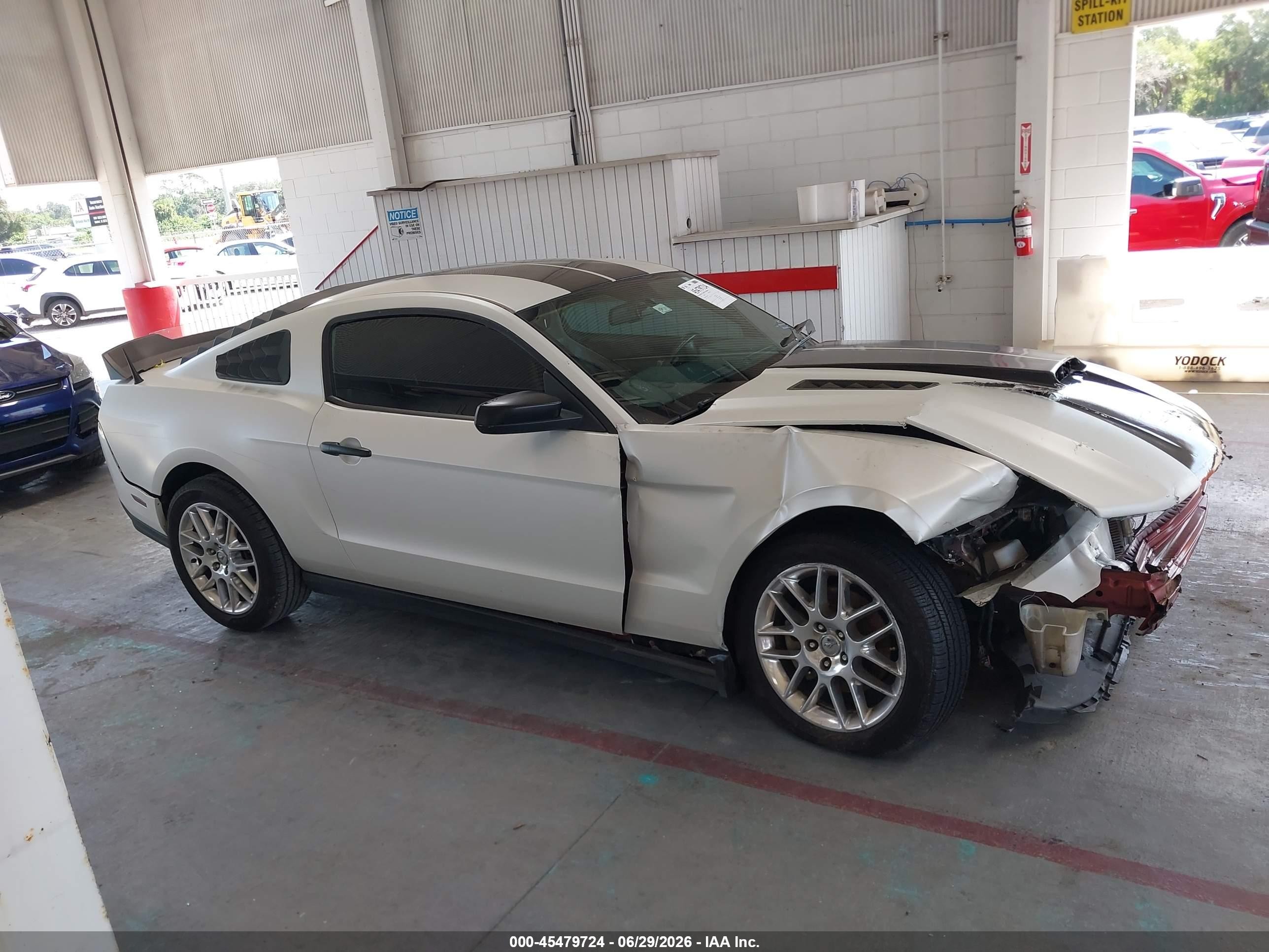 2012 Ford Mustang V6/v6 Premium White vin: 1ZVBP8AMXC5233005
