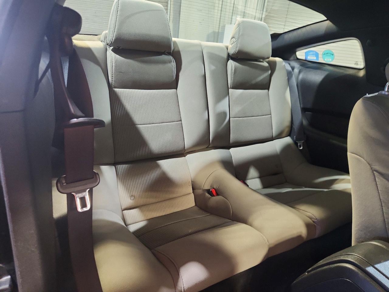 2012 Ford Mustang Черный vin: 1ZVBP8AMXC5250273