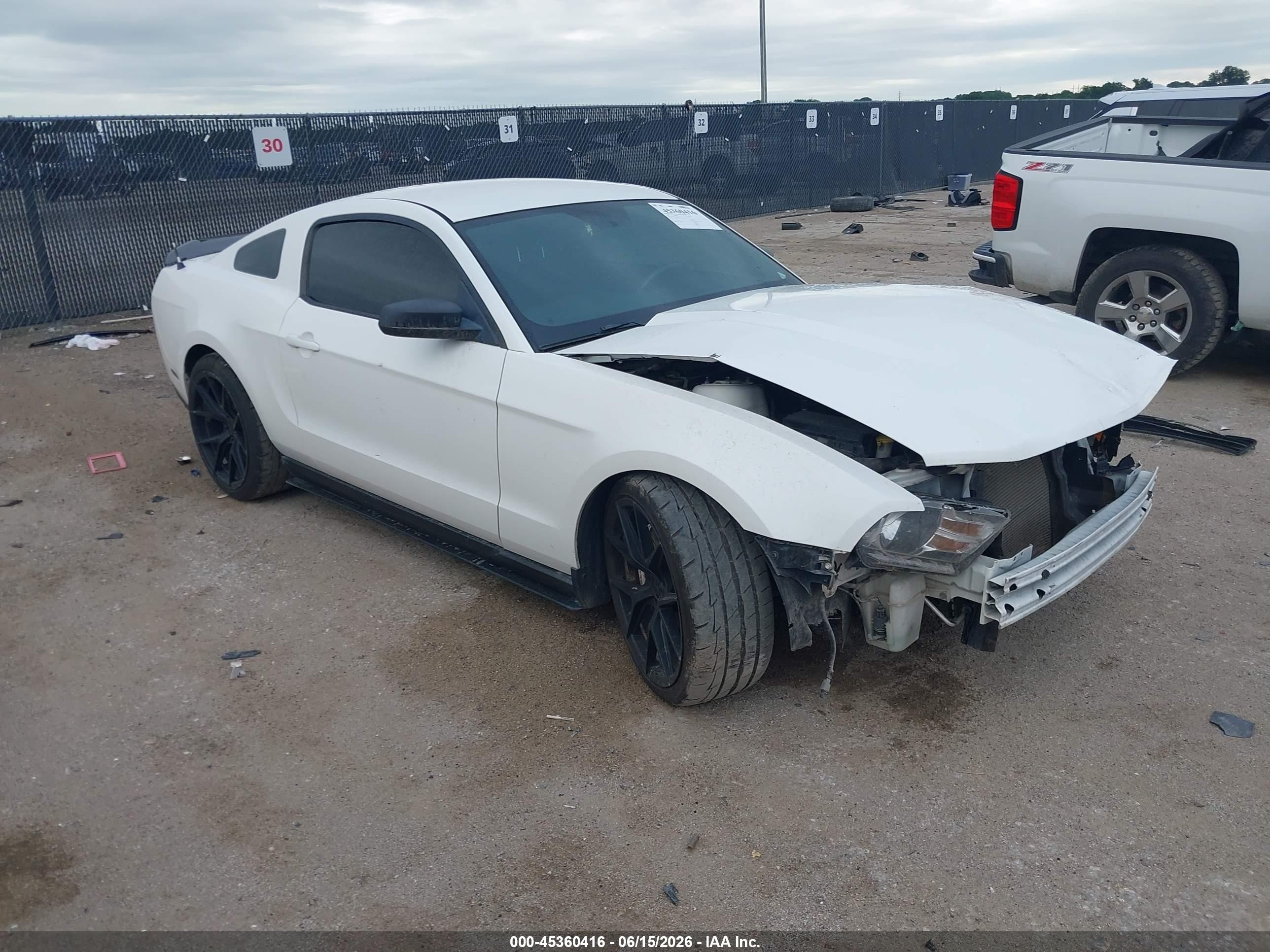 2012 Ford Mustang V6 White vin: 1ZVBP8AMXC5252699