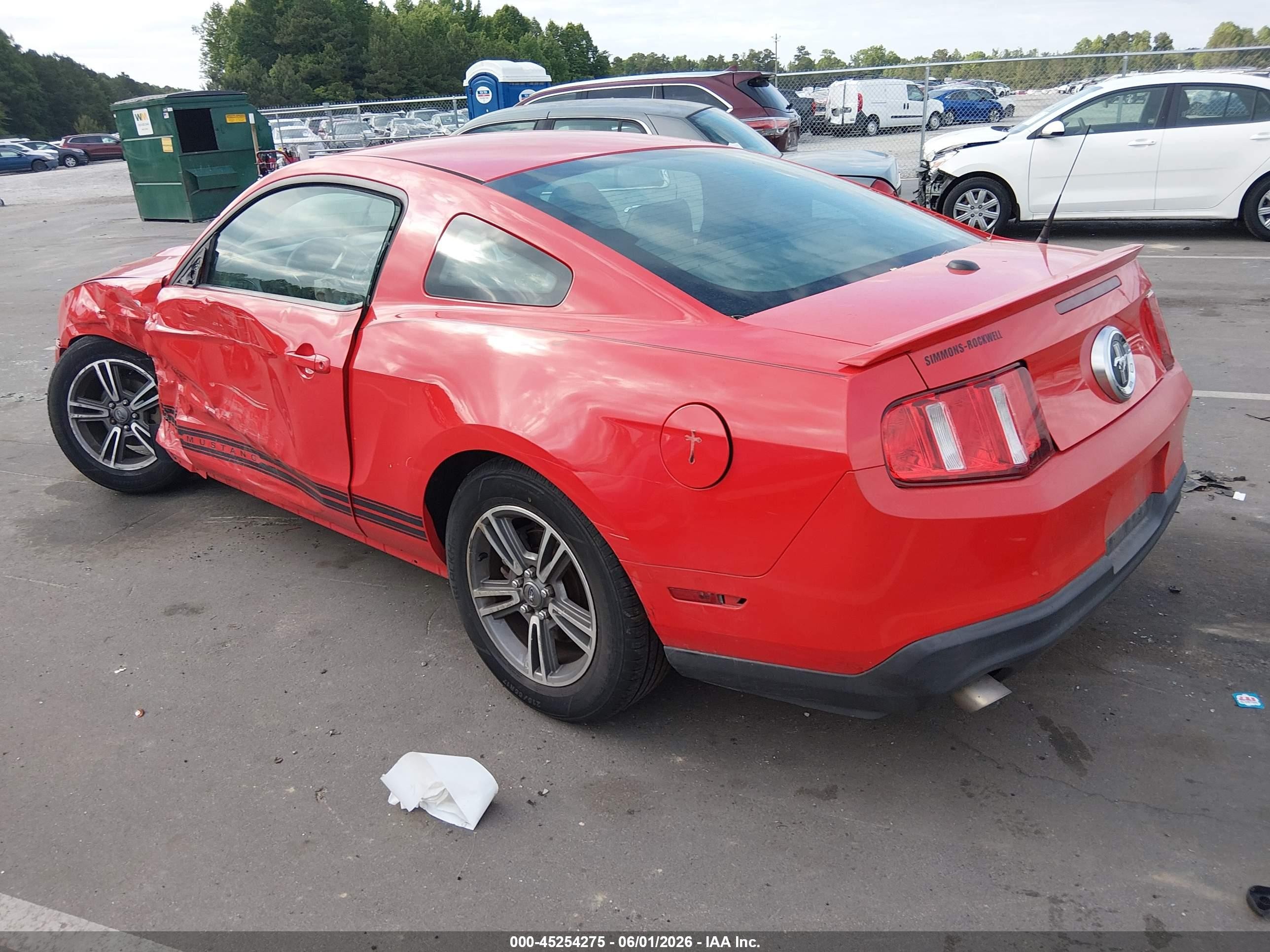 2012 Ford Mustang V6 Premium Красный vin: 1ZVBP8AMXC5255019