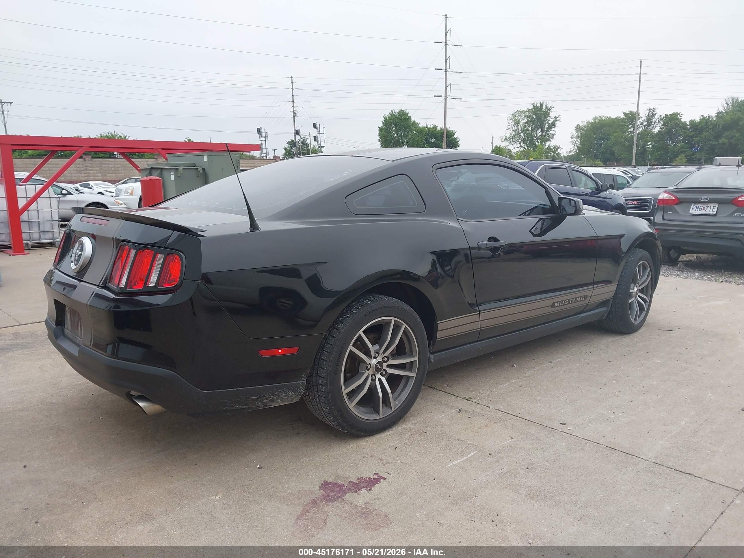2012 Ford Mustang V6 Black vin: 1ZVBP8AMXC5261712