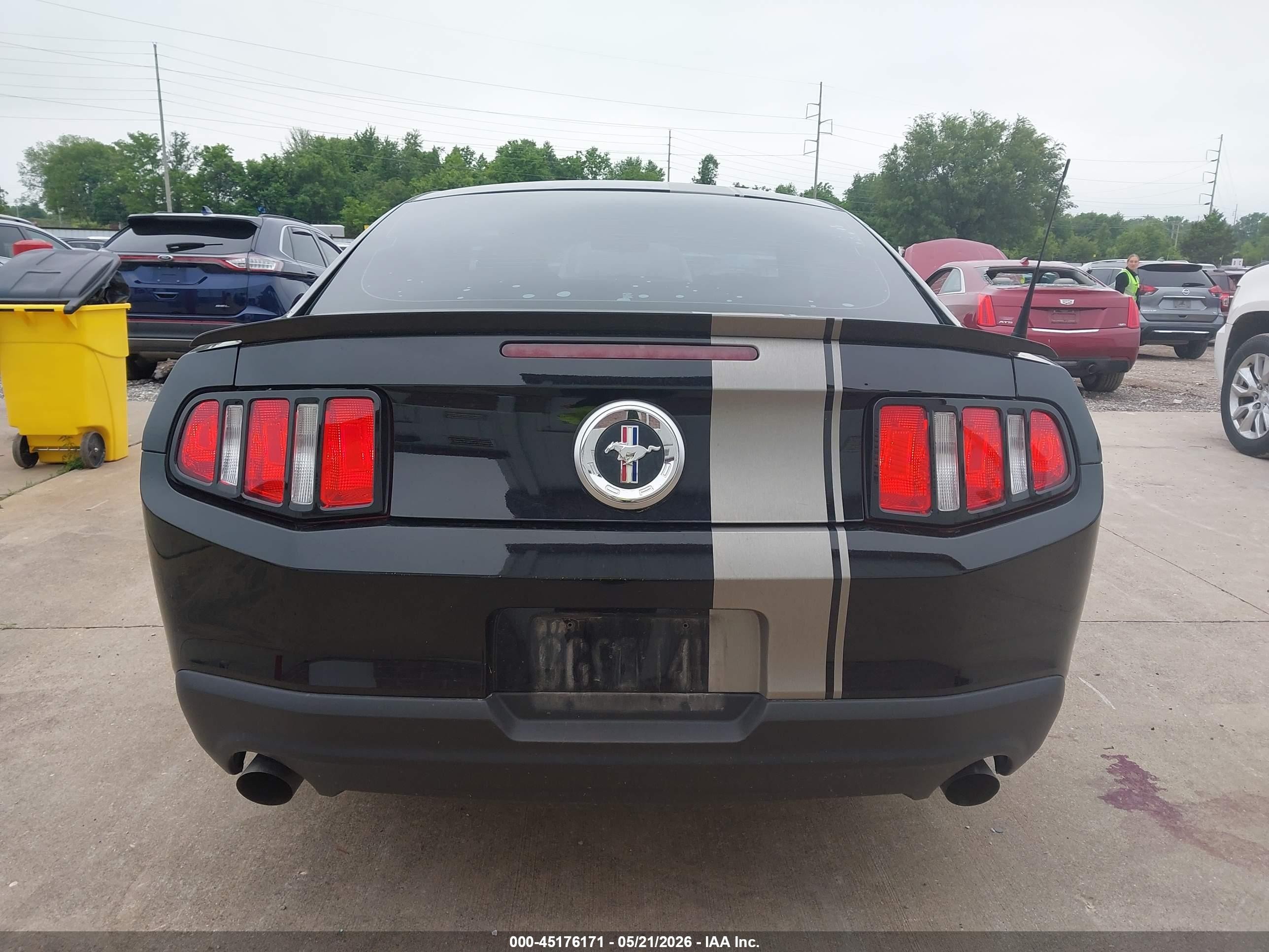 2012 Ford Mustang V6 Black vin: 1ZVBP8AMXC5261712