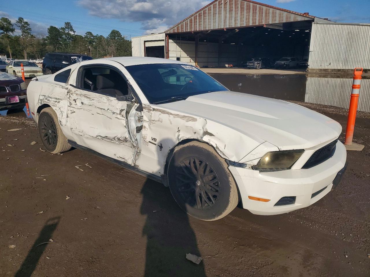 2012 Ford Mustang White vin: 1ZVBP8AMXC5264836