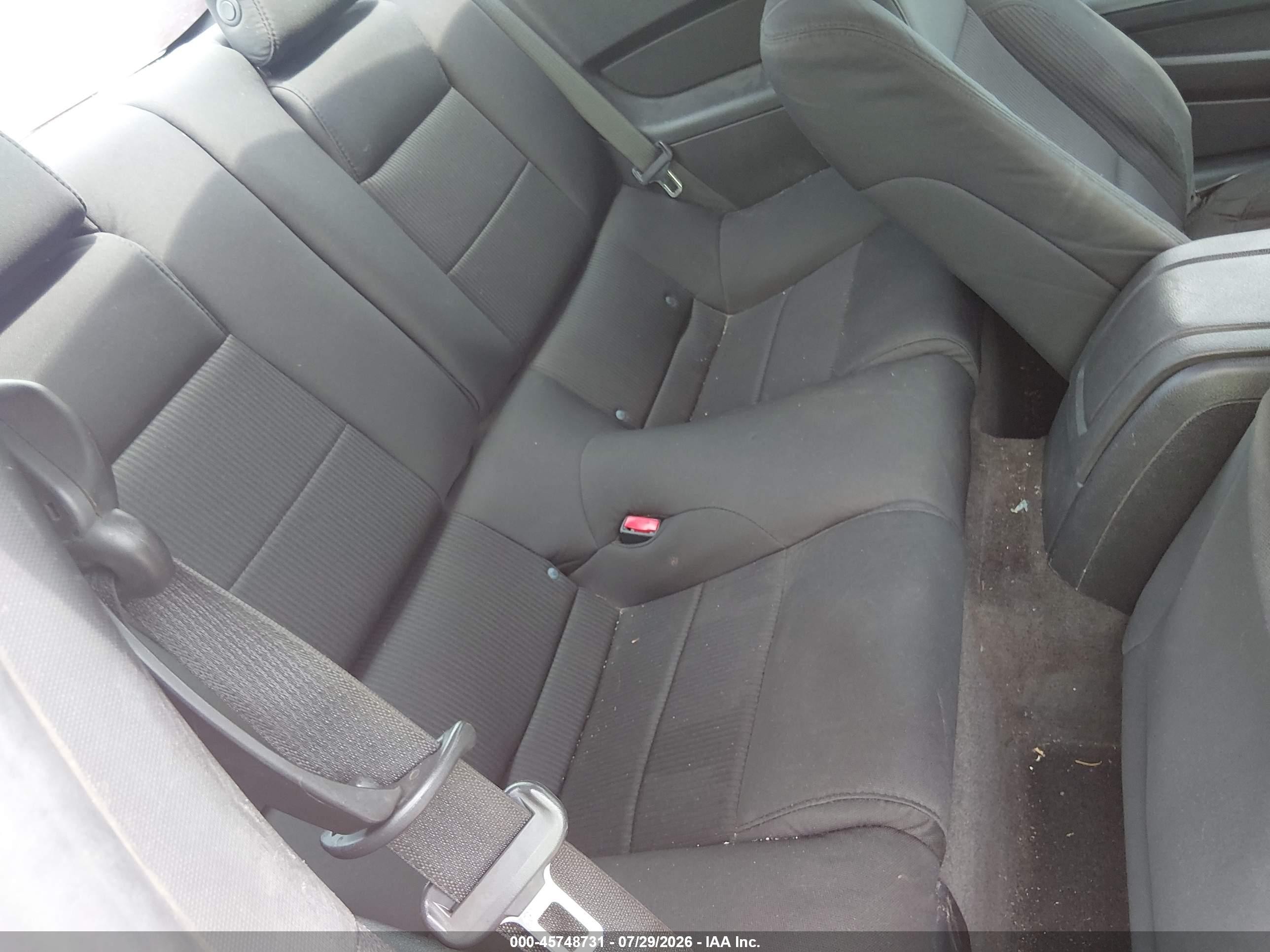 2012 Ford Mustang V6 Red vin: 1ZVBP8AMXC5272581
