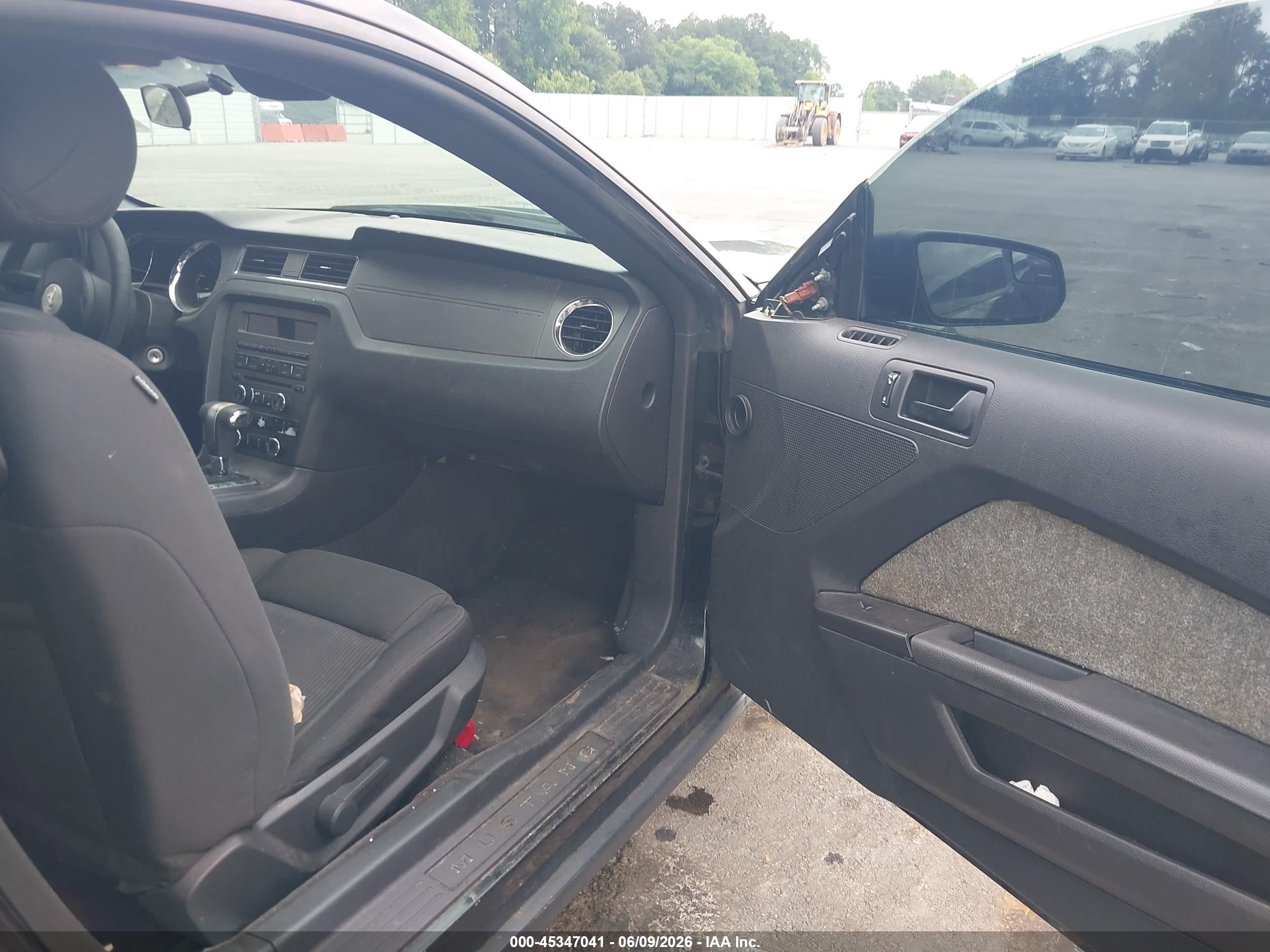 2012 Ford Mustang V6 Black vin: 1ZVBP8AMXC5273505