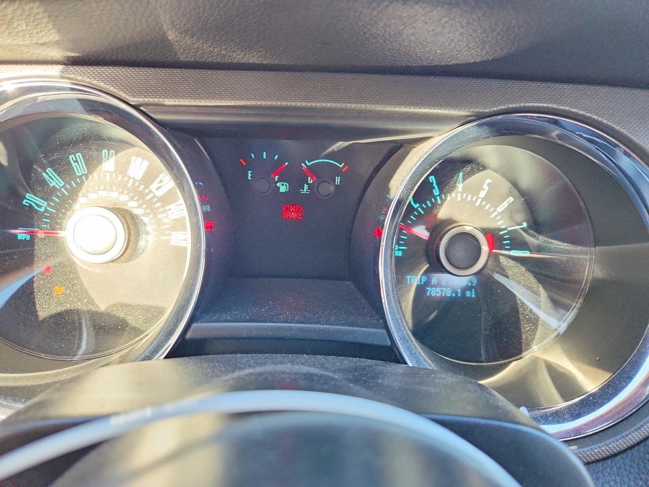 2013 Ford Mustang White vin: 1ZVBP8AMXD5203441