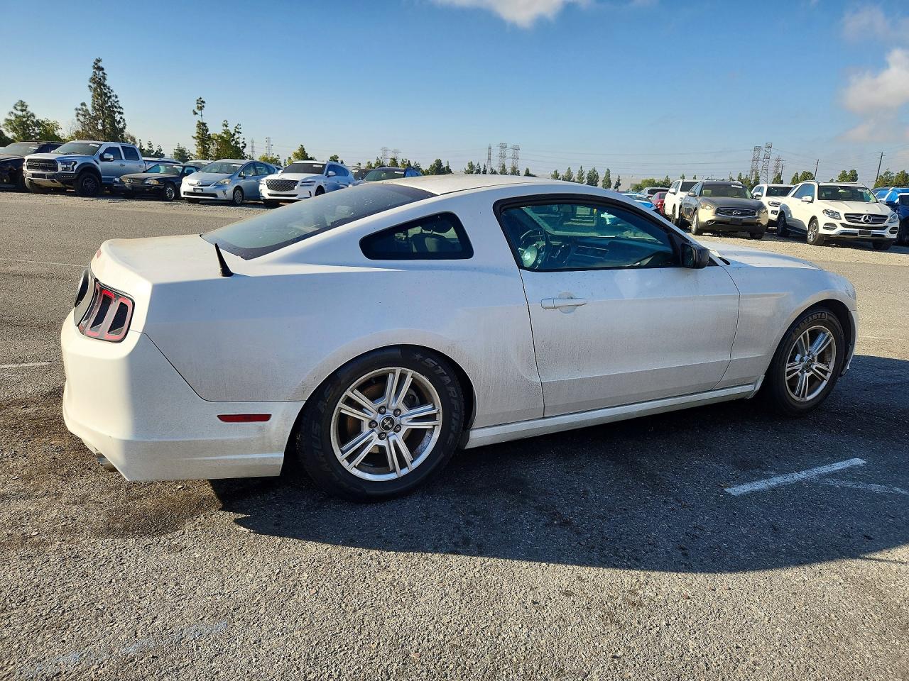 2013 Ford Mustang White vin: 1ZVBP8AMXD5203441