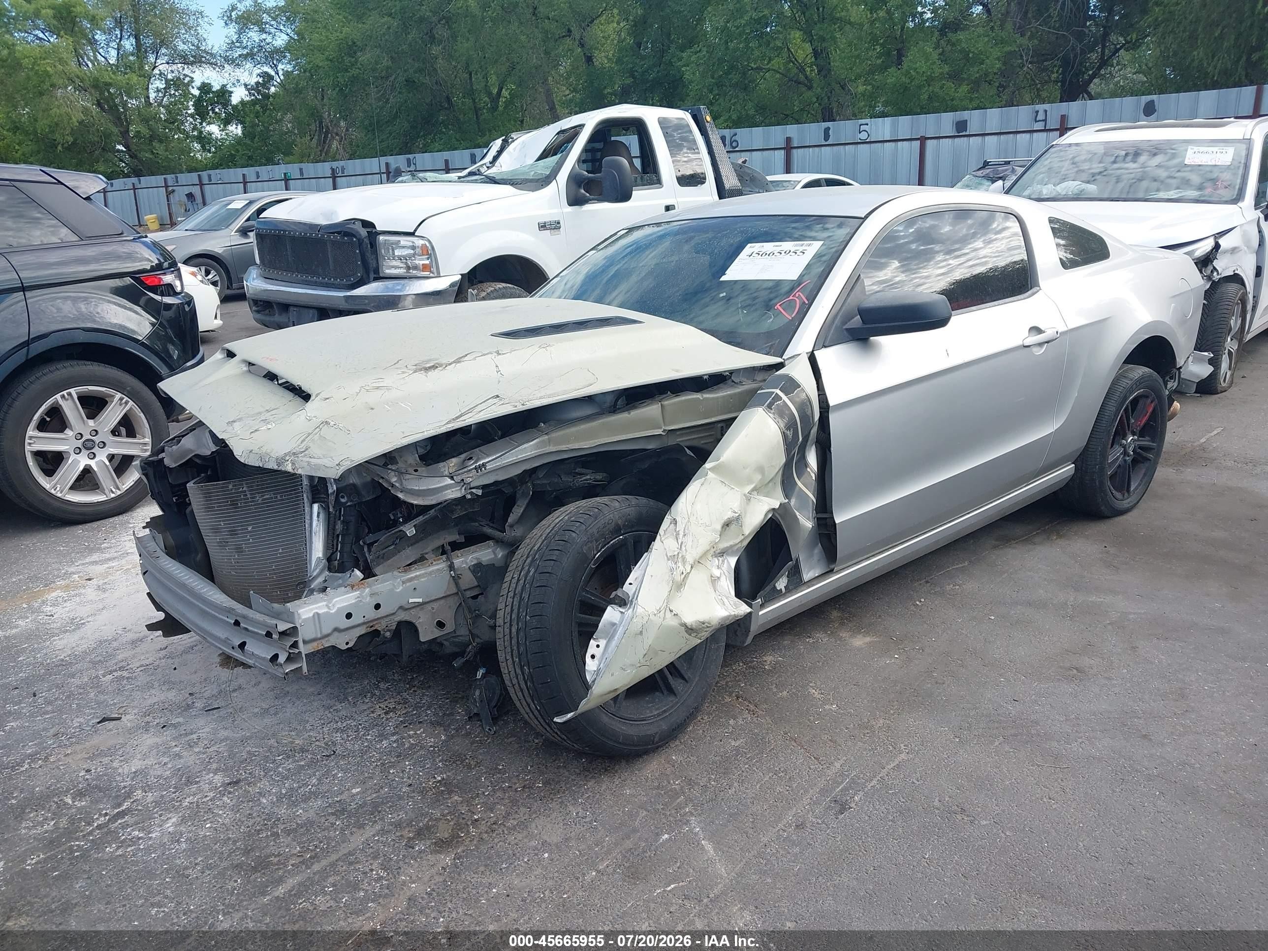 2014 Ford Mustang V6 Серебряный vin: 1ZVBP8AMXE5239891