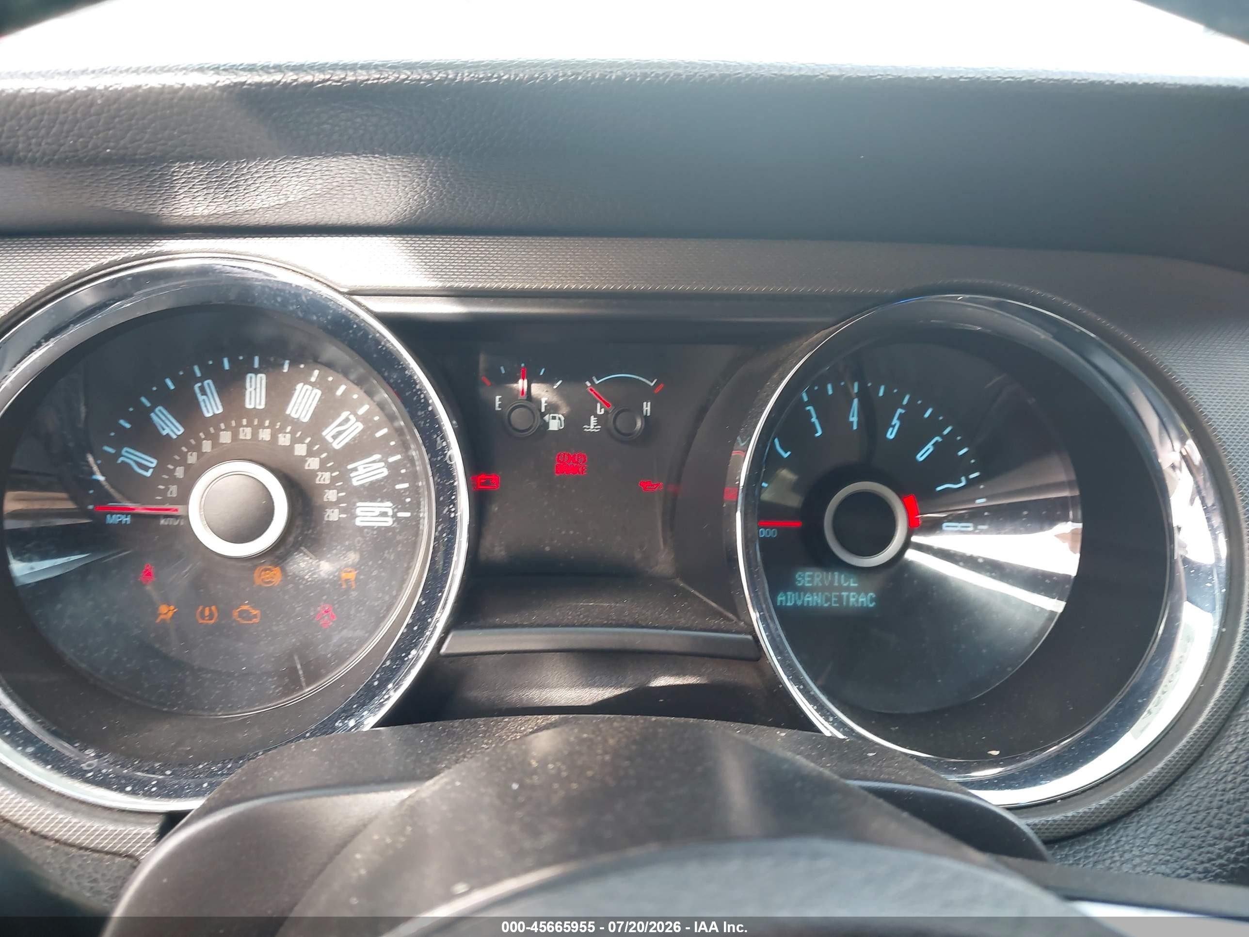 2014 Ford Mustang V6 Серебряный vin: 1ZVBP8AMXE5239891