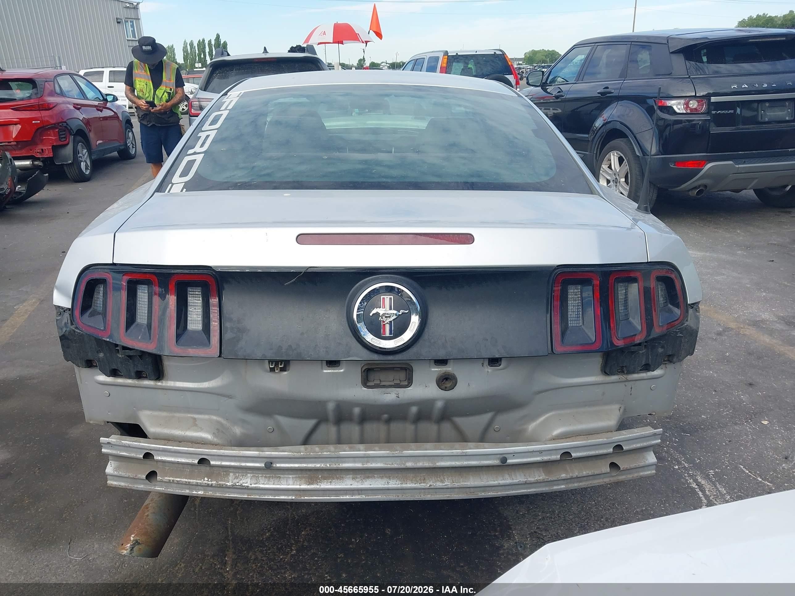 2014 Ford Mustang V6 Серебряный vin: 1ZVBP8AMXE5239891