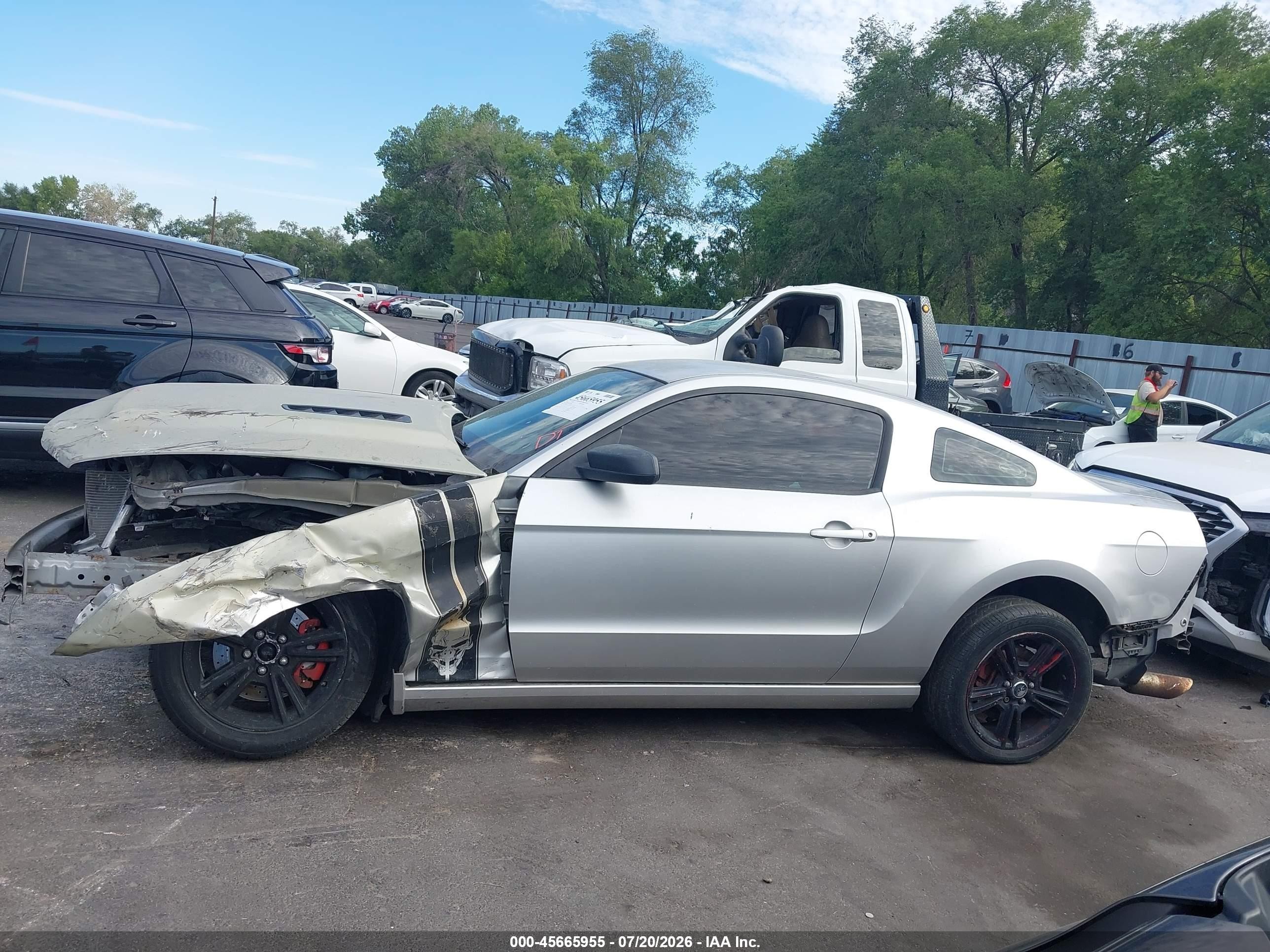 2014 Ford Mustang V6 Серебряный vin: 1ZVBP8AMXE5239891