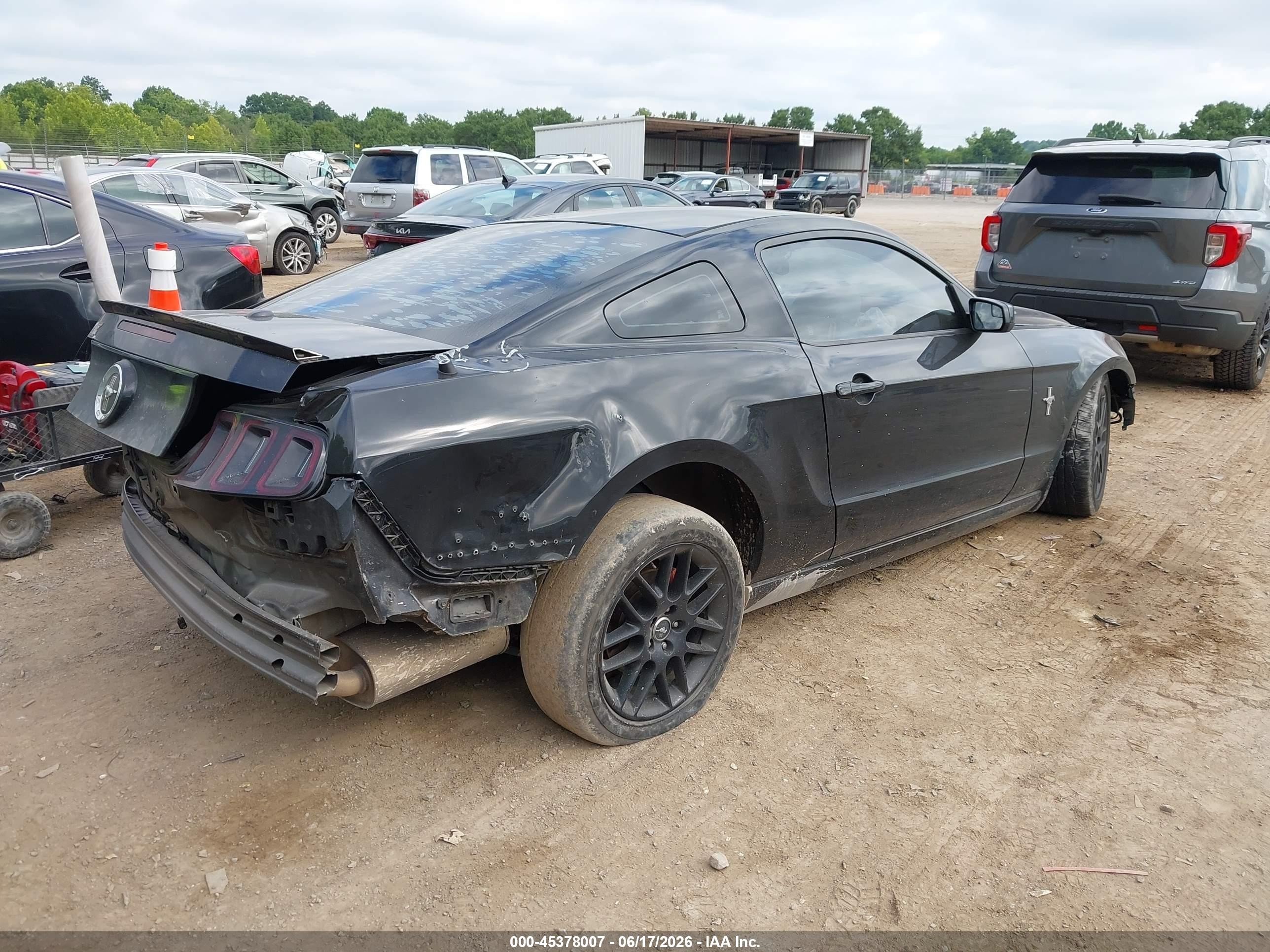2014 Ford Mustang V6 Premium Black vin: 1ZVBP8AMXE5253337