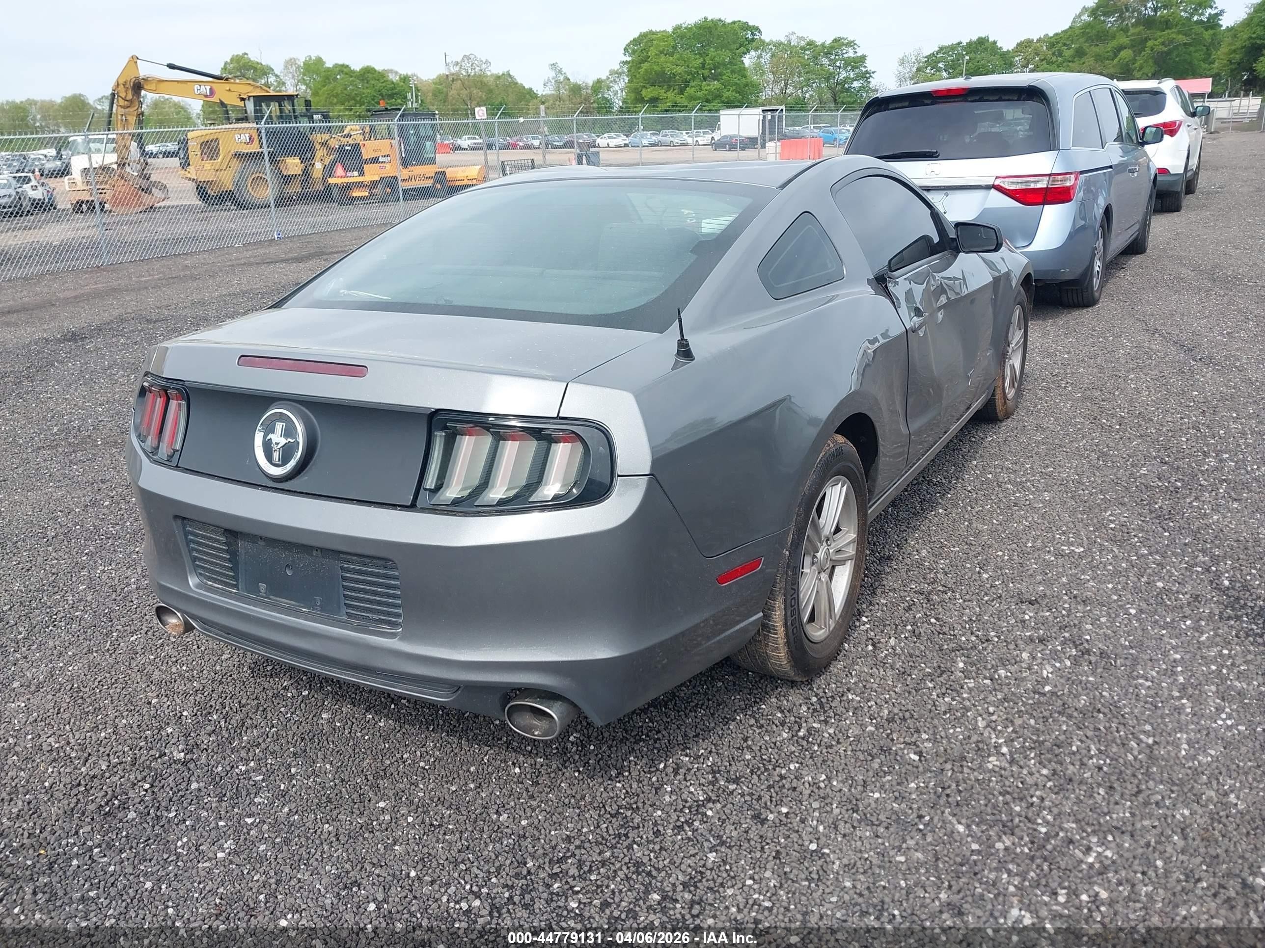2014 Ford Mustang V6 Gray vin: 1ZVBP8AMXE5267609