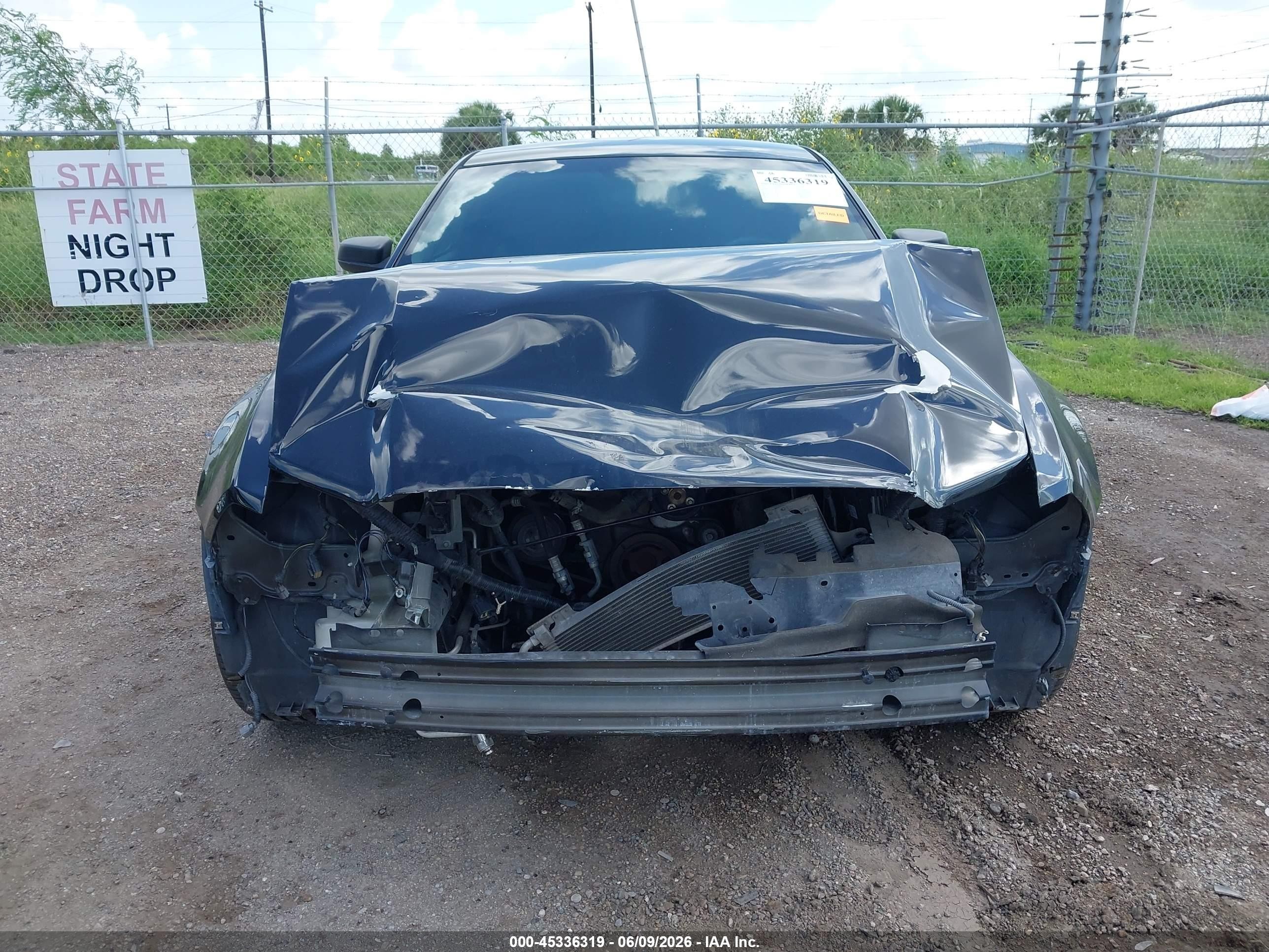 2014 Ford Mustang V6 Black vin: 1ZVBP8AMXE5274611