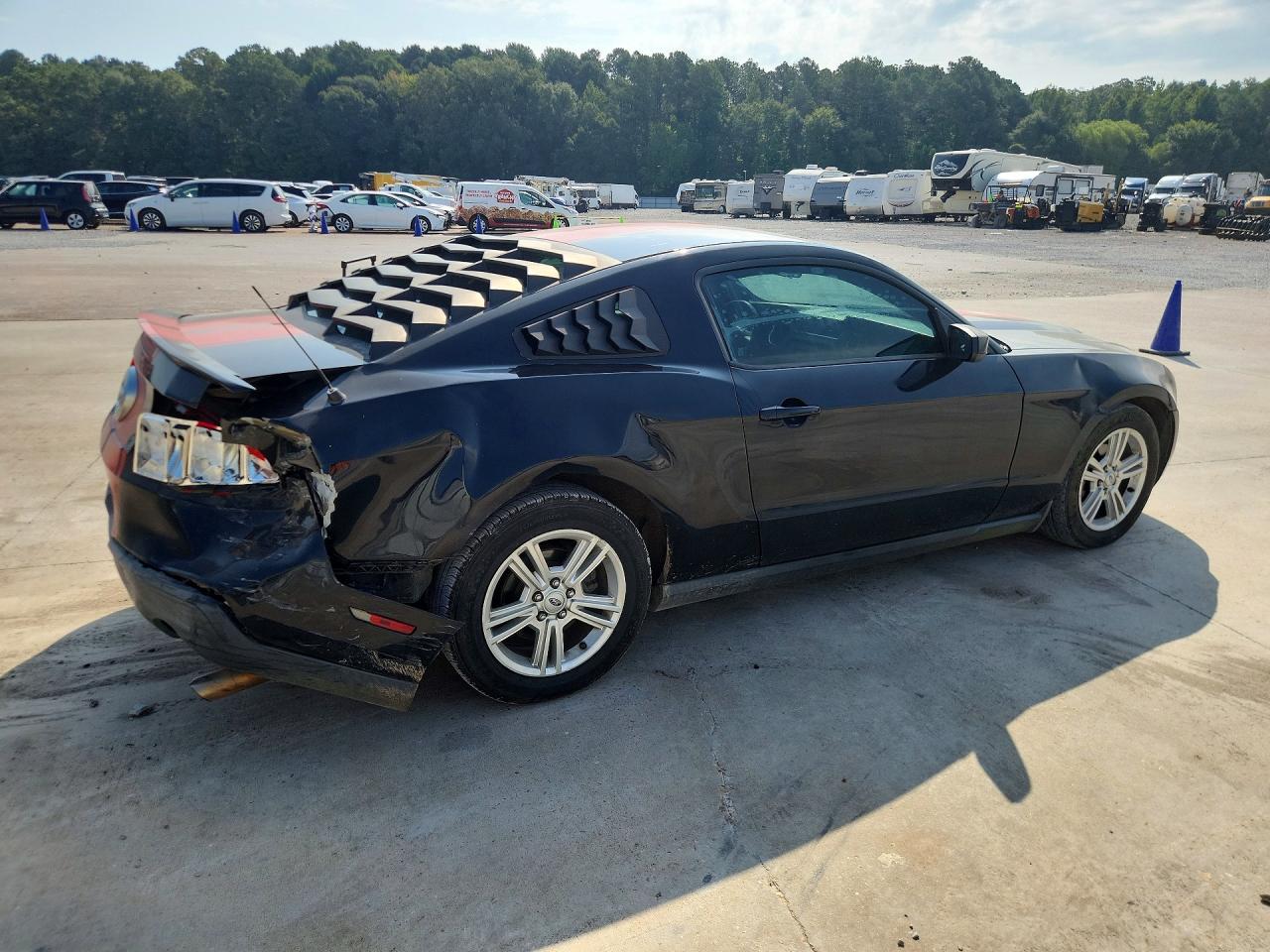 2010 Ford Mustang Черный vin: 1ZVBP8AN0A5177016