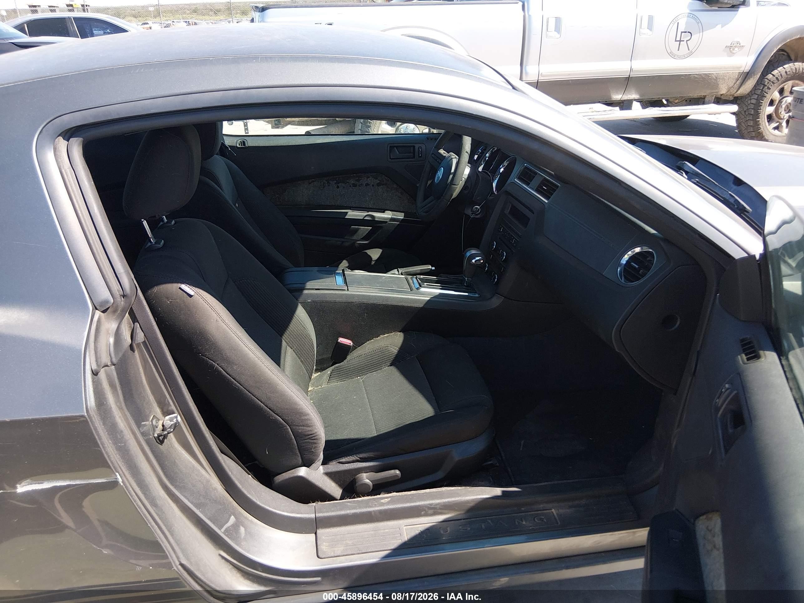 2010 Ford Mustang V6 Gray vin: 1ZVBP8AN6A5164223